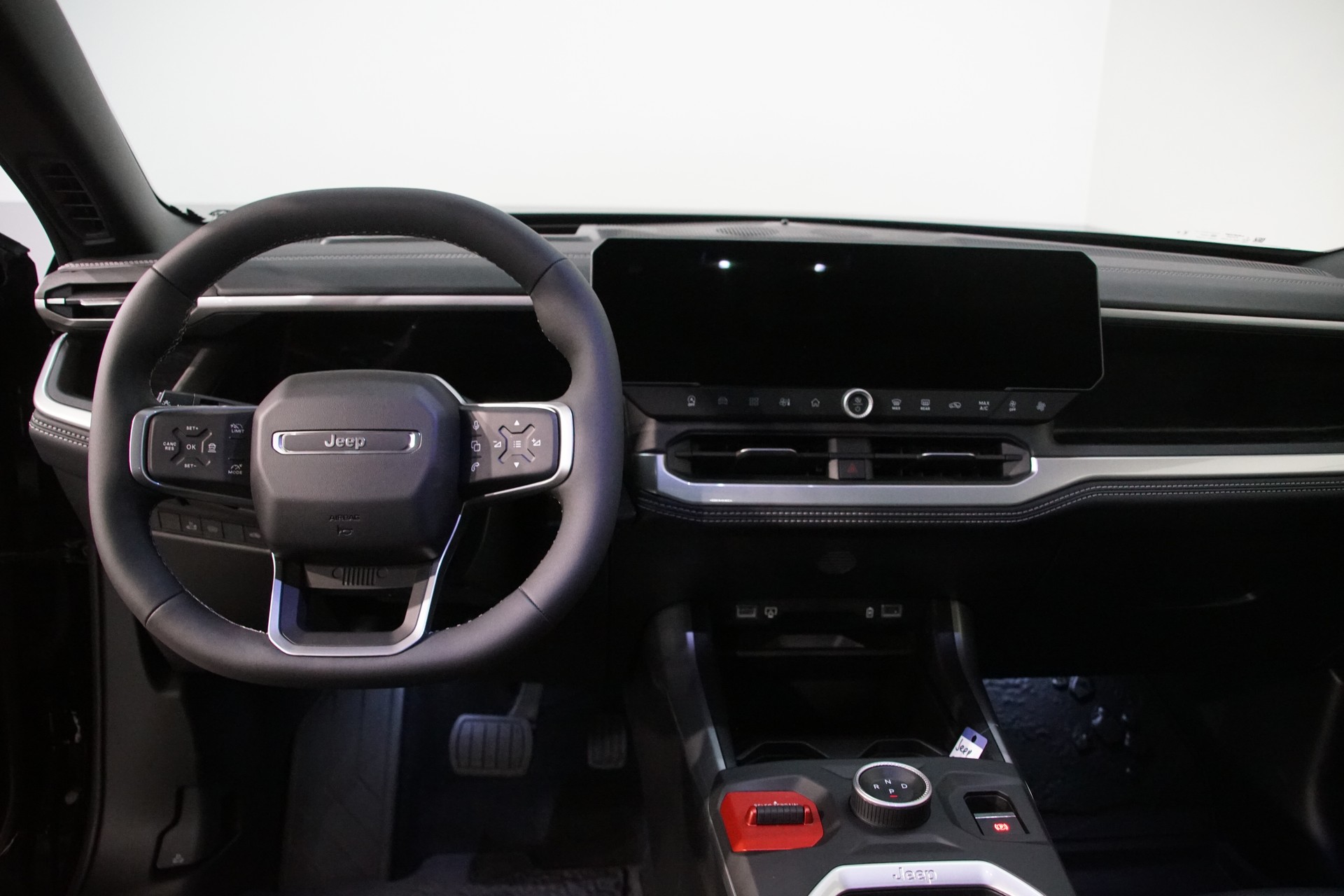 JEEP Compass 1.2 T e-Hybrid Summit plus SKY swiss Edt.-image-15