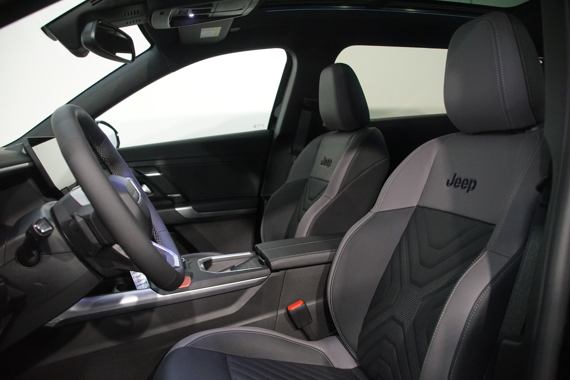 JEEP Compass 1.2 T e-Hybrid Summit plus SKY swiss Edt.-image-16