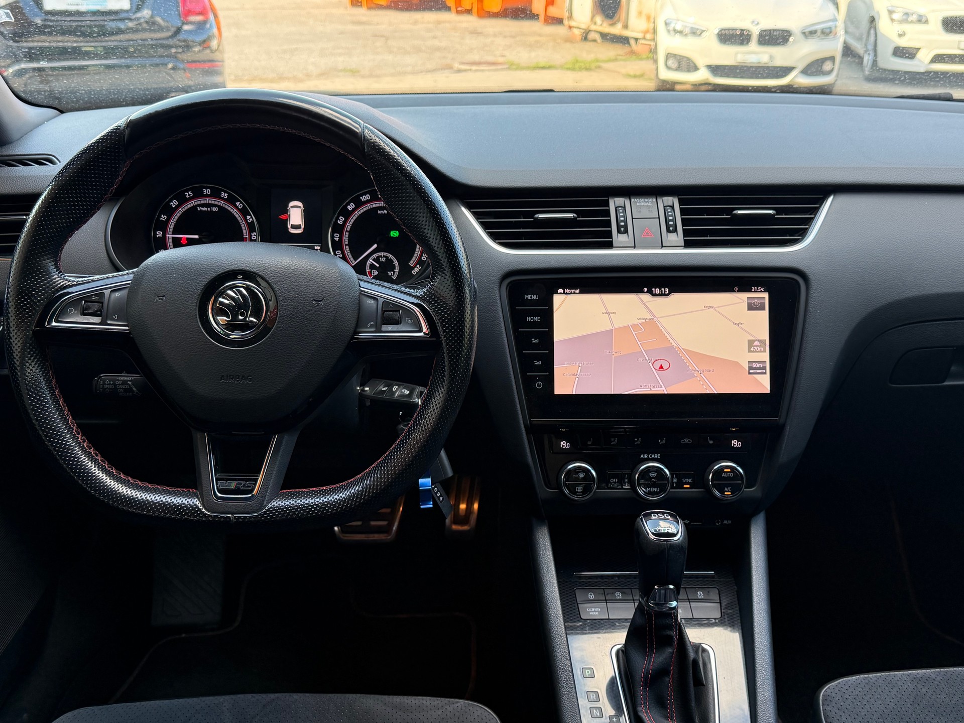 SKODA Octavia Combi 2.0 TDI RS 4x4 DSG-image-14