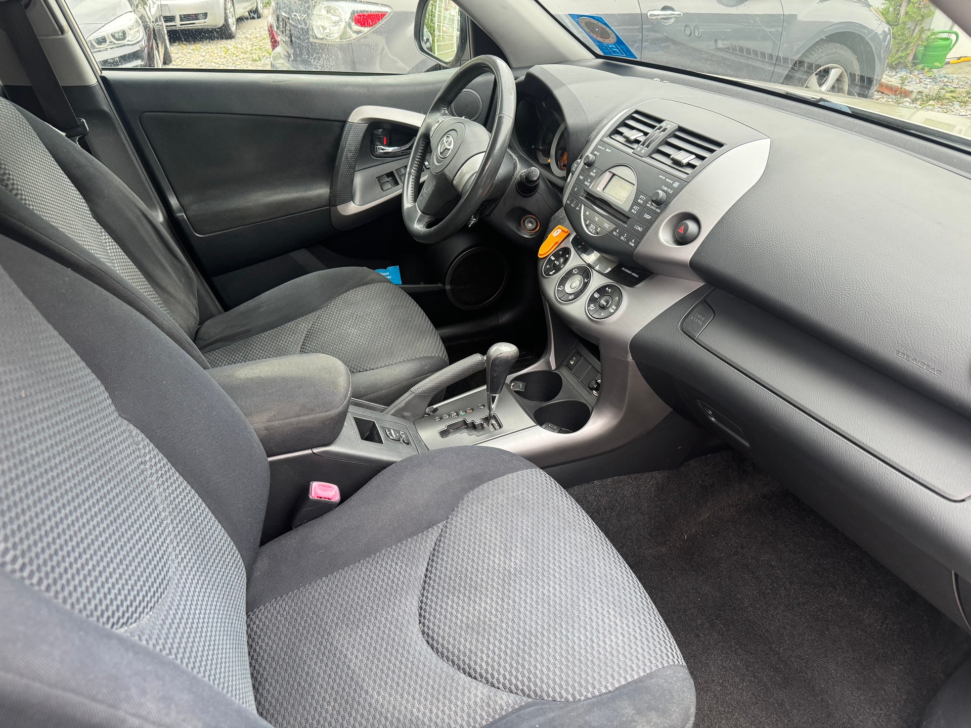 TOYOTA RAV-4 2.0 16V Linea Sol-image-6