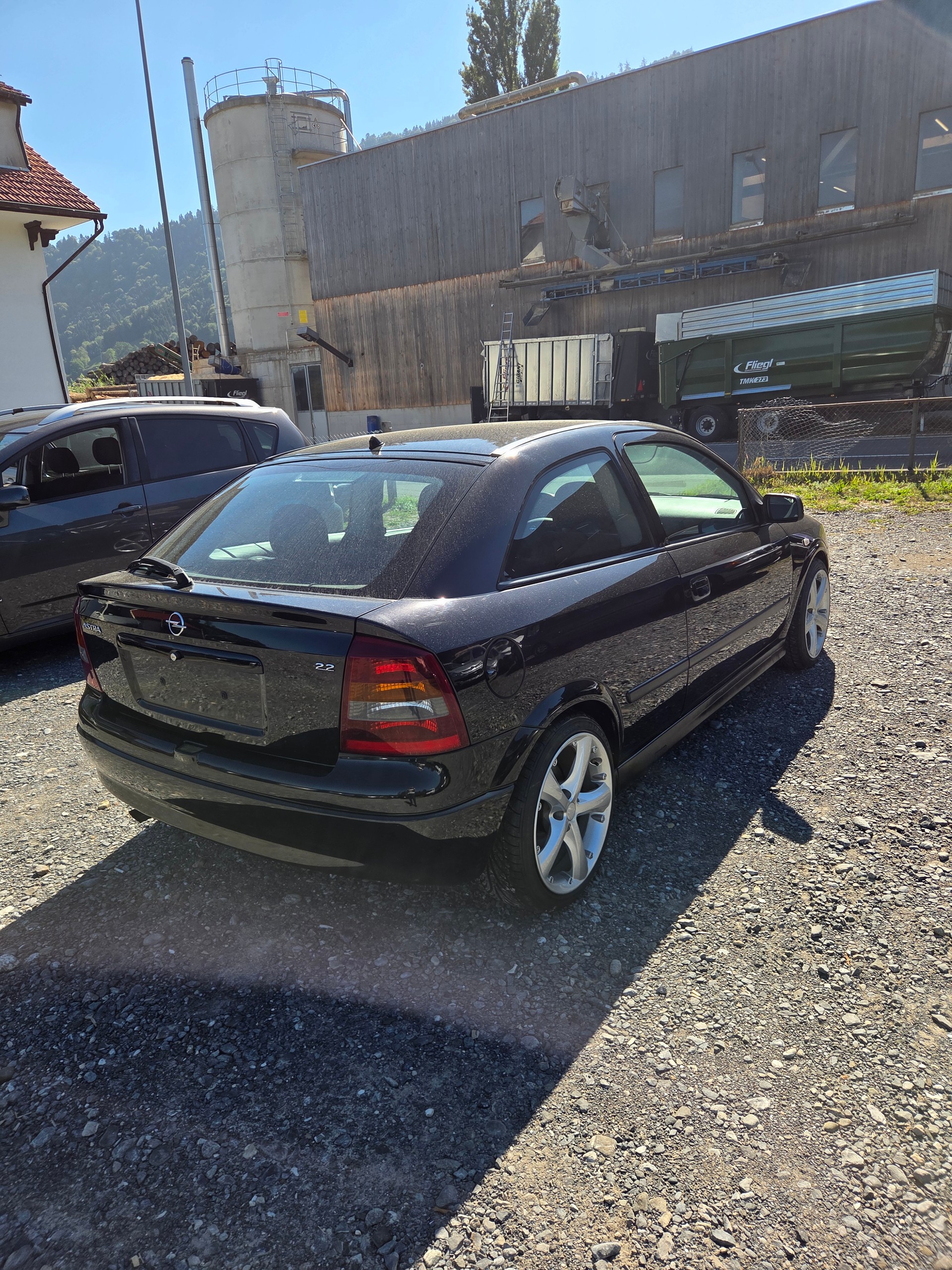 OPEL Astra 2.2i 16V Sport-image-2