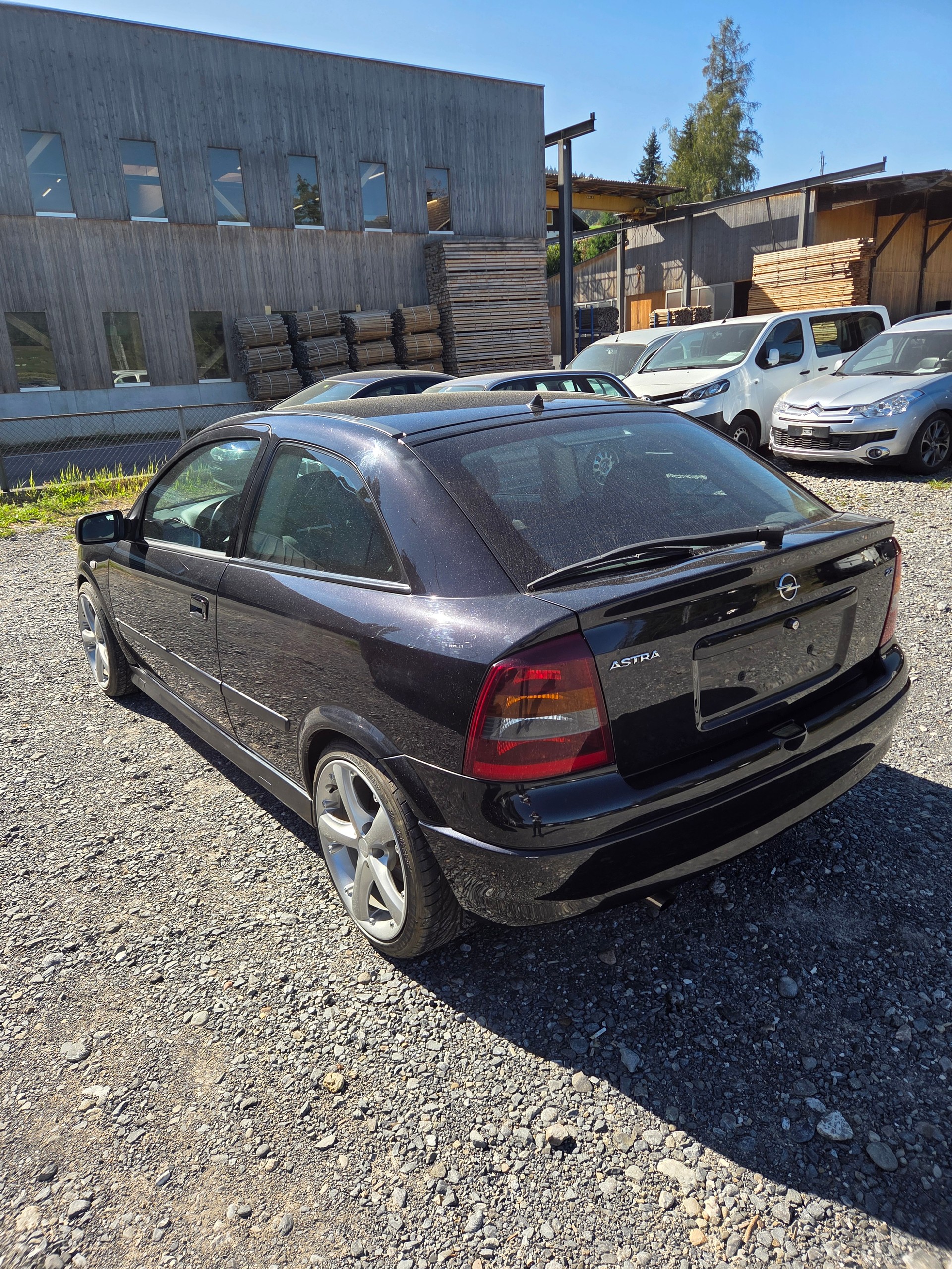 OPEL Astra 2.2i 16V Sport-image-3