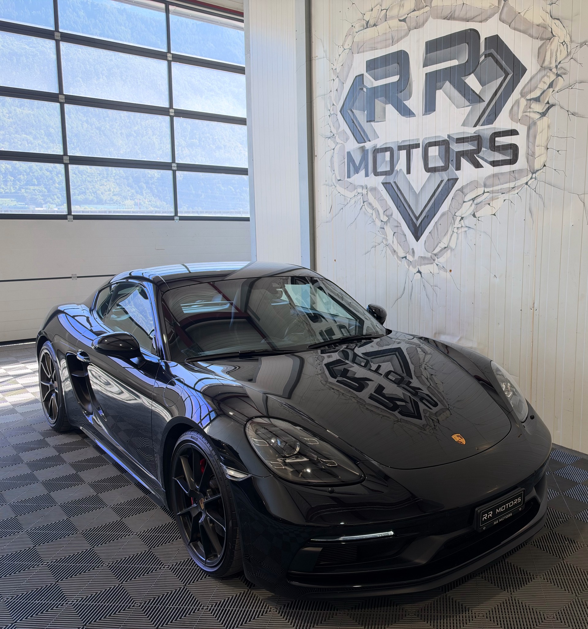 PORSCHE 718 Cayman GTS 4.0-image-6