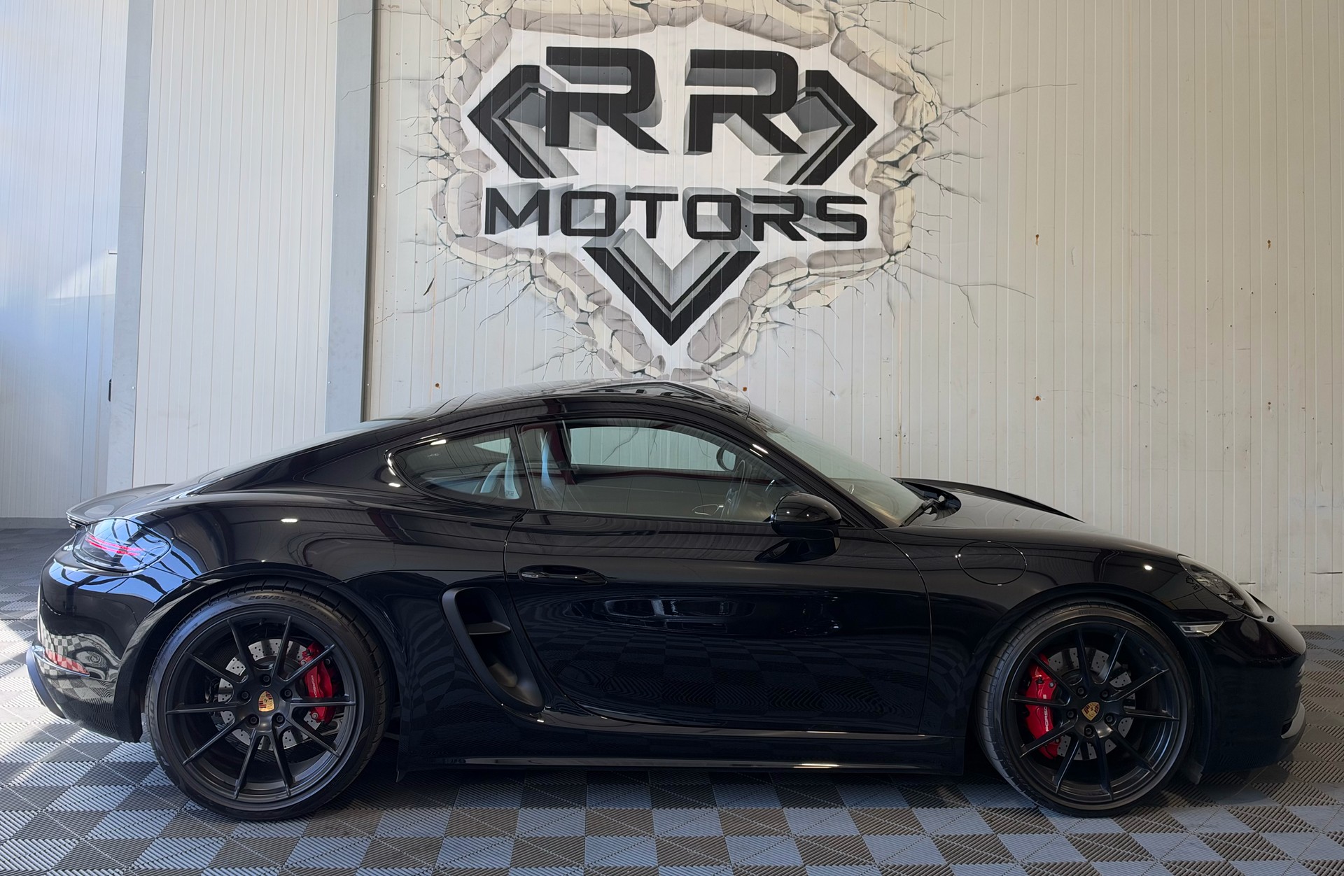 PORSCHE 718 Cayman GTS 4.0-image-5