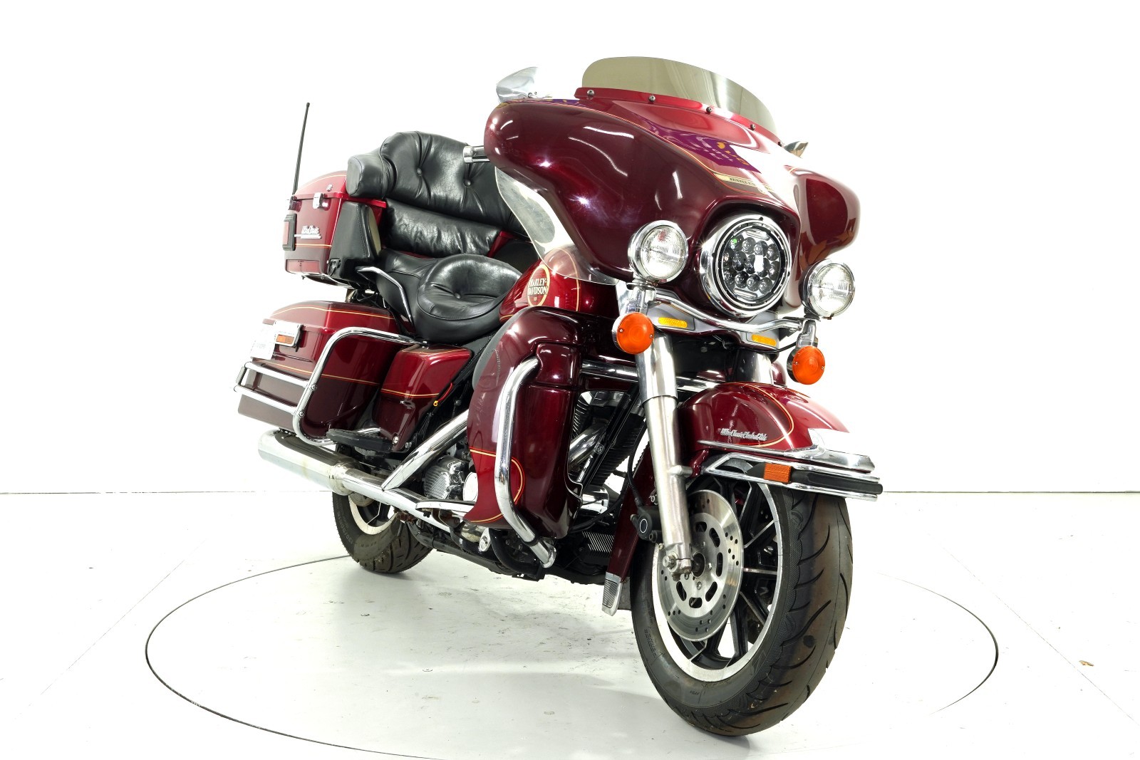 HARLEY-DAVIDSON Electra Glide-showroom-element-1