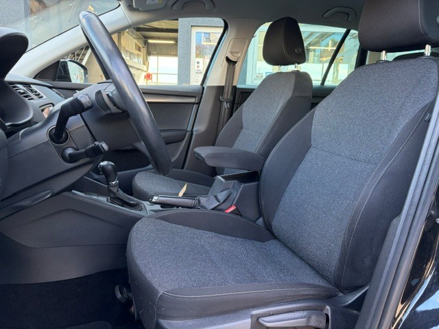 SKODA Octavia Combi 1.5 TSI Soleil DSG-image-10