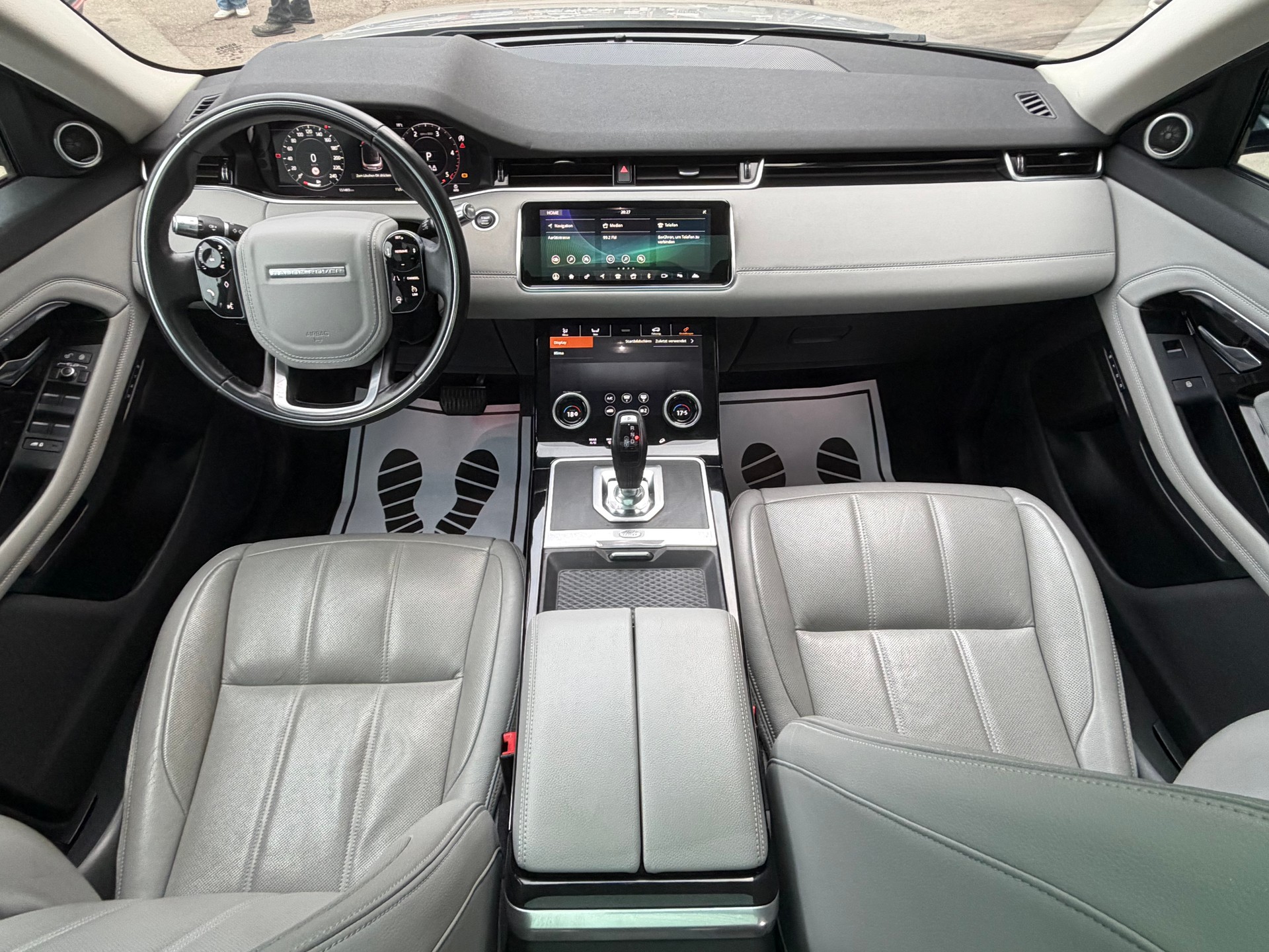 LAND ROVER Range Rover Evoque R-Dynamic D 180 SE AT9-image-7
