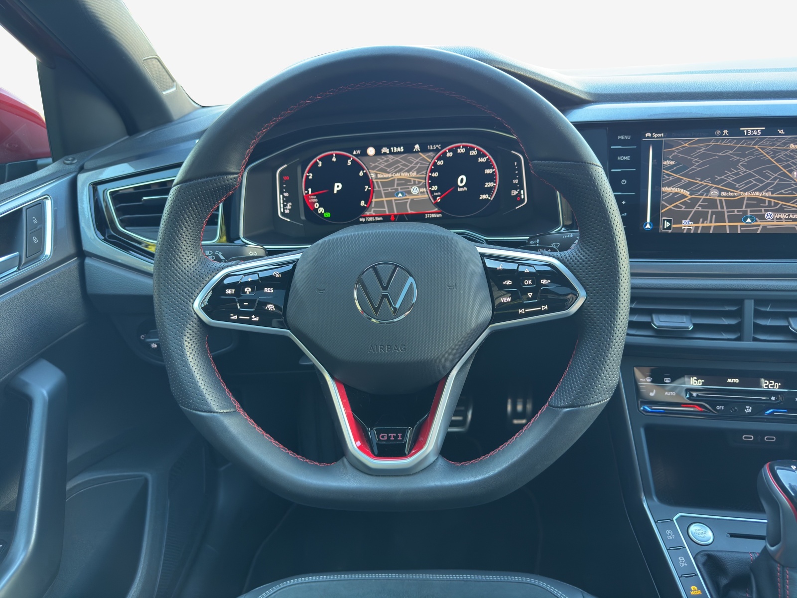 VW Polo 2.0 TSI GTI DSG-image-9