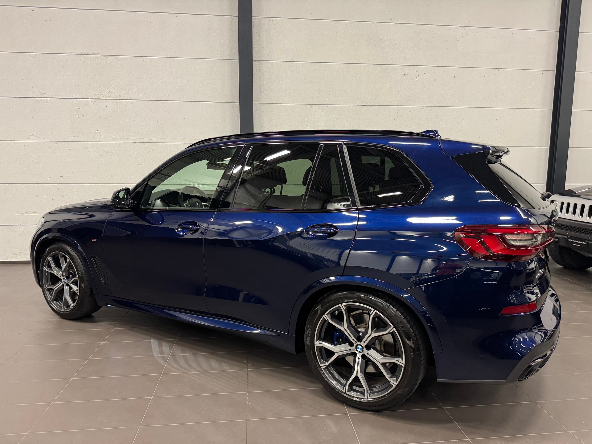 BMW X5 xDrive 48V 40d M Sport Steptronic-image-11