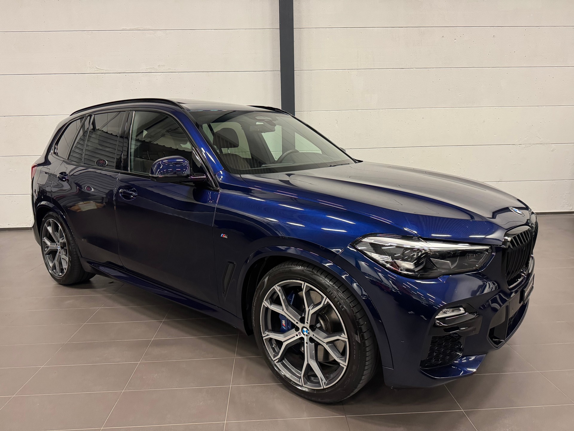 BMW X5 xDrive 48V 40d M Sport Steptronic-image-1