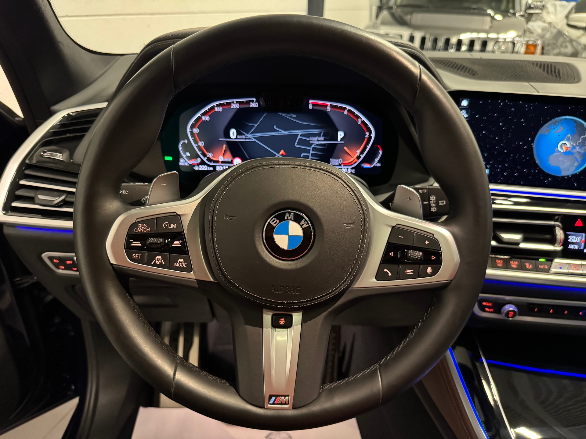 BMW X5 xDrive 48V 40d M Sport Steptronic-image-25