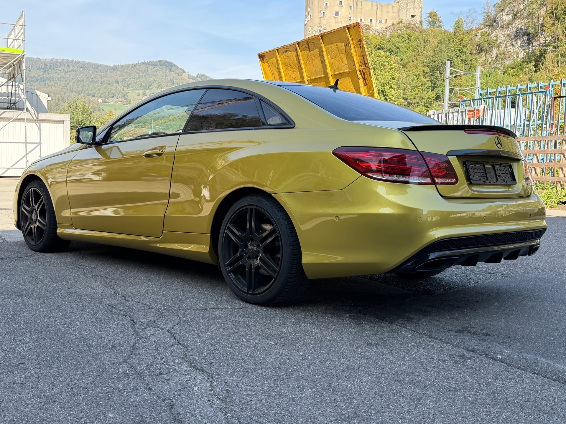 MERCEDES-BENZ E 250 7G-Tronic-image-6
