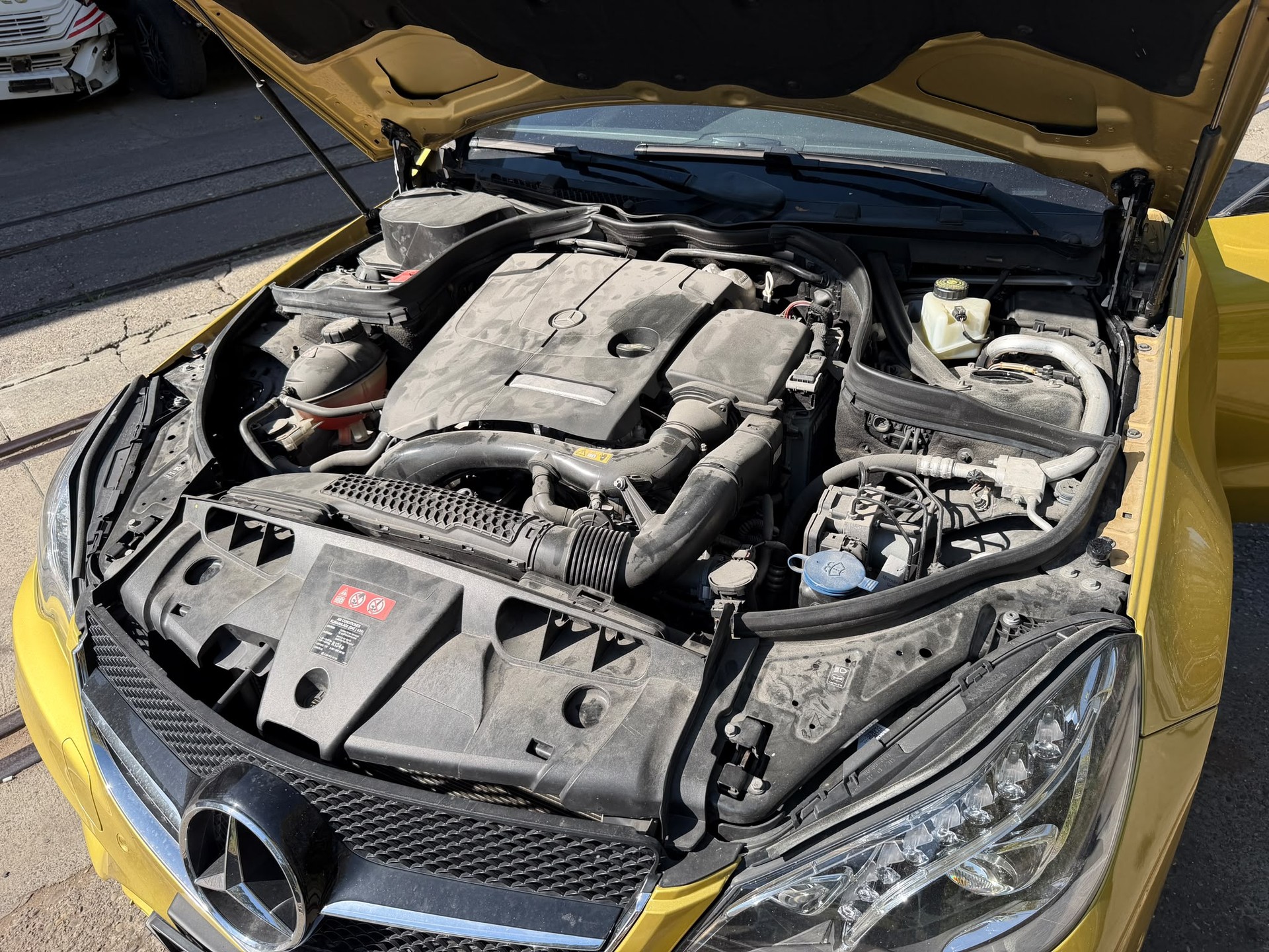 MERCEDES-BENZ E 250 7G-Tronic-image-10