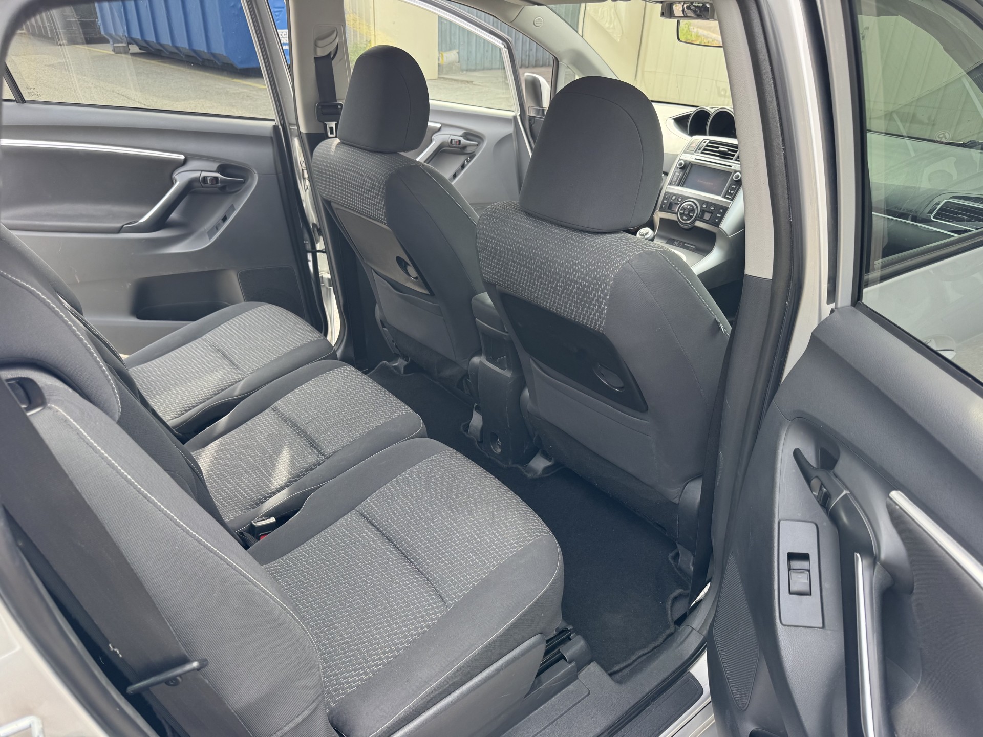 TOYOTA Verso 1.6 D-4D Trend-image-12