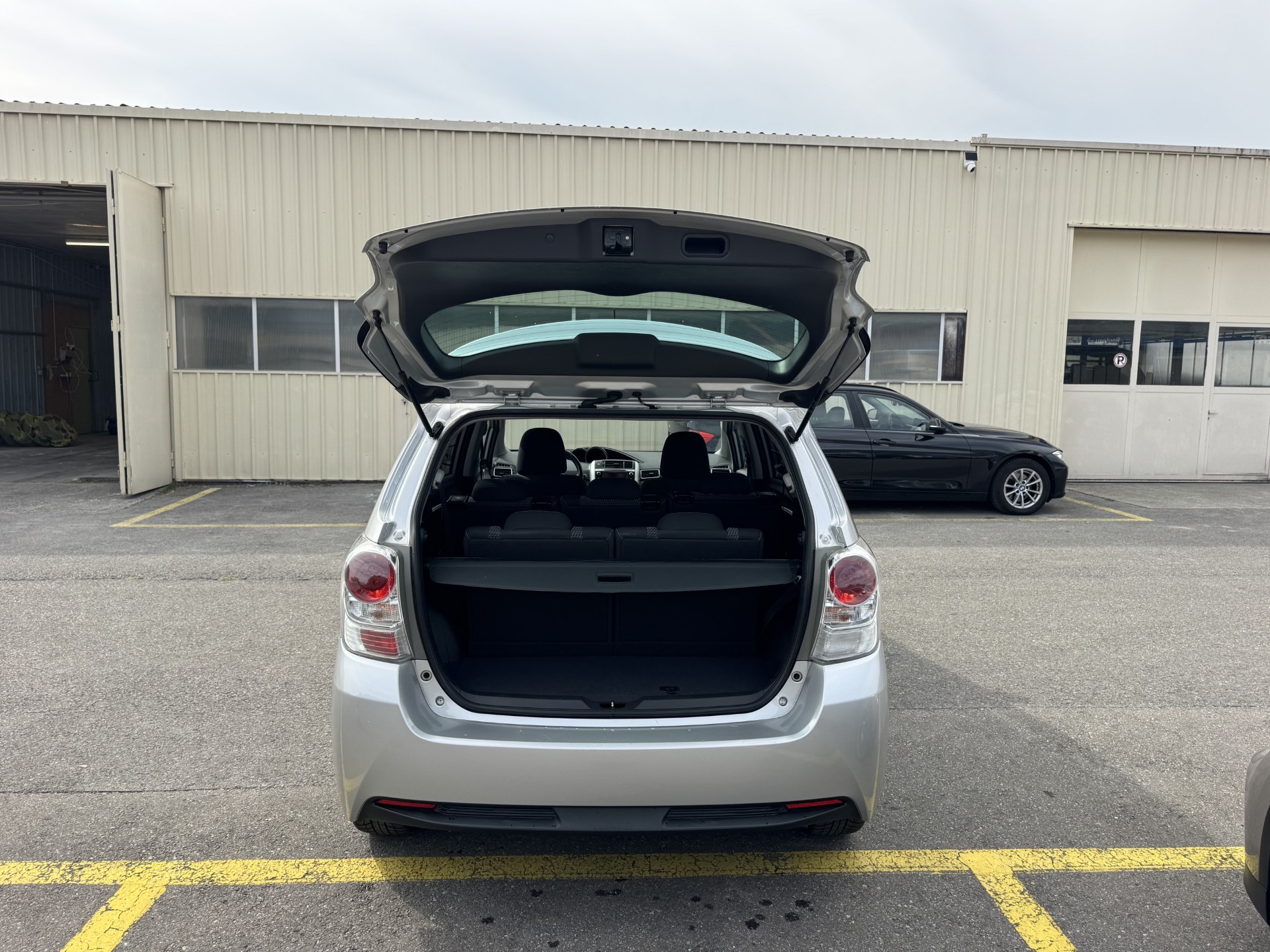 TOYOTA Verso 1.6 D-4D Trend-image-6