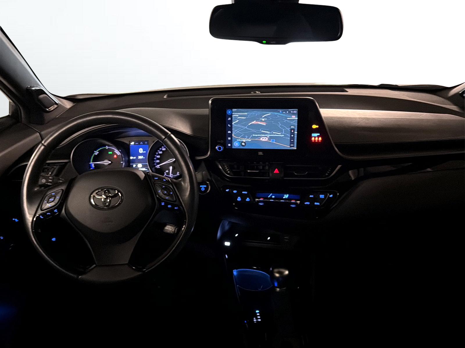 TOYOTA C-HR 2.0 VVTi HSD Move-image-8