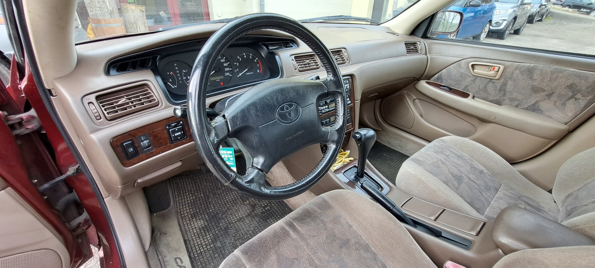 TOYOTA Camry 2.2-image-8