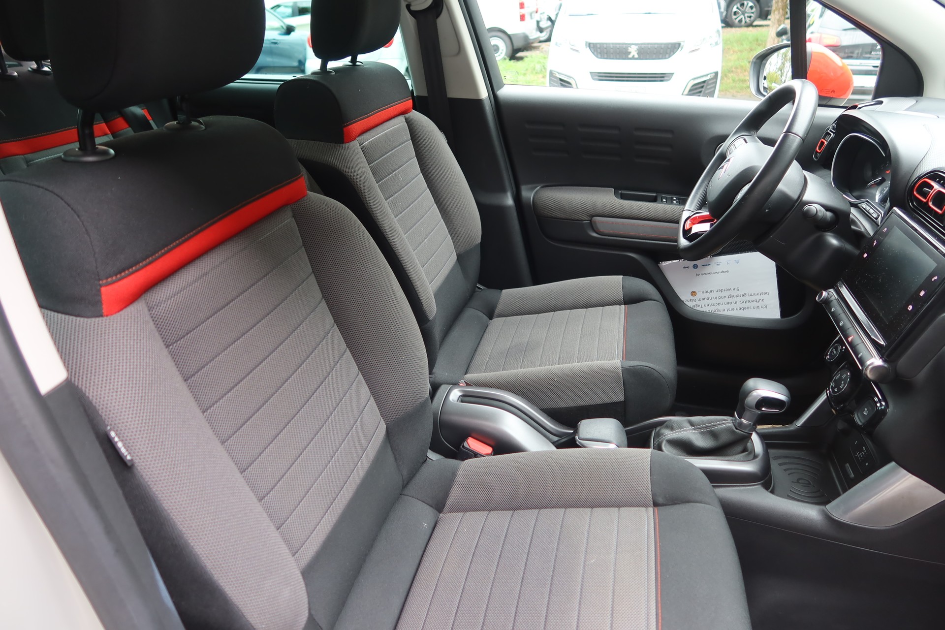 CITROEN C3 Aircross 1.2i PT Feel-image-13
