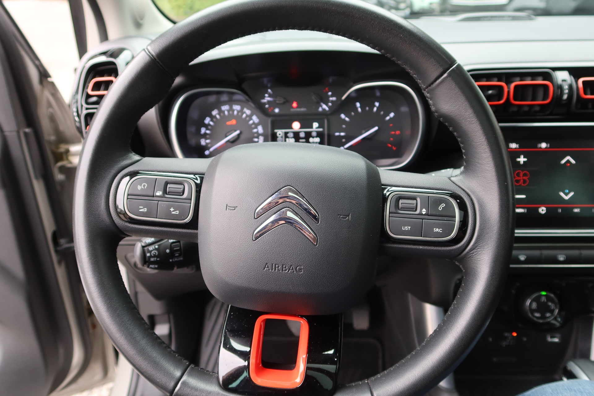 CITROEN C3 Aircross 1.2i PT Feel-image-7