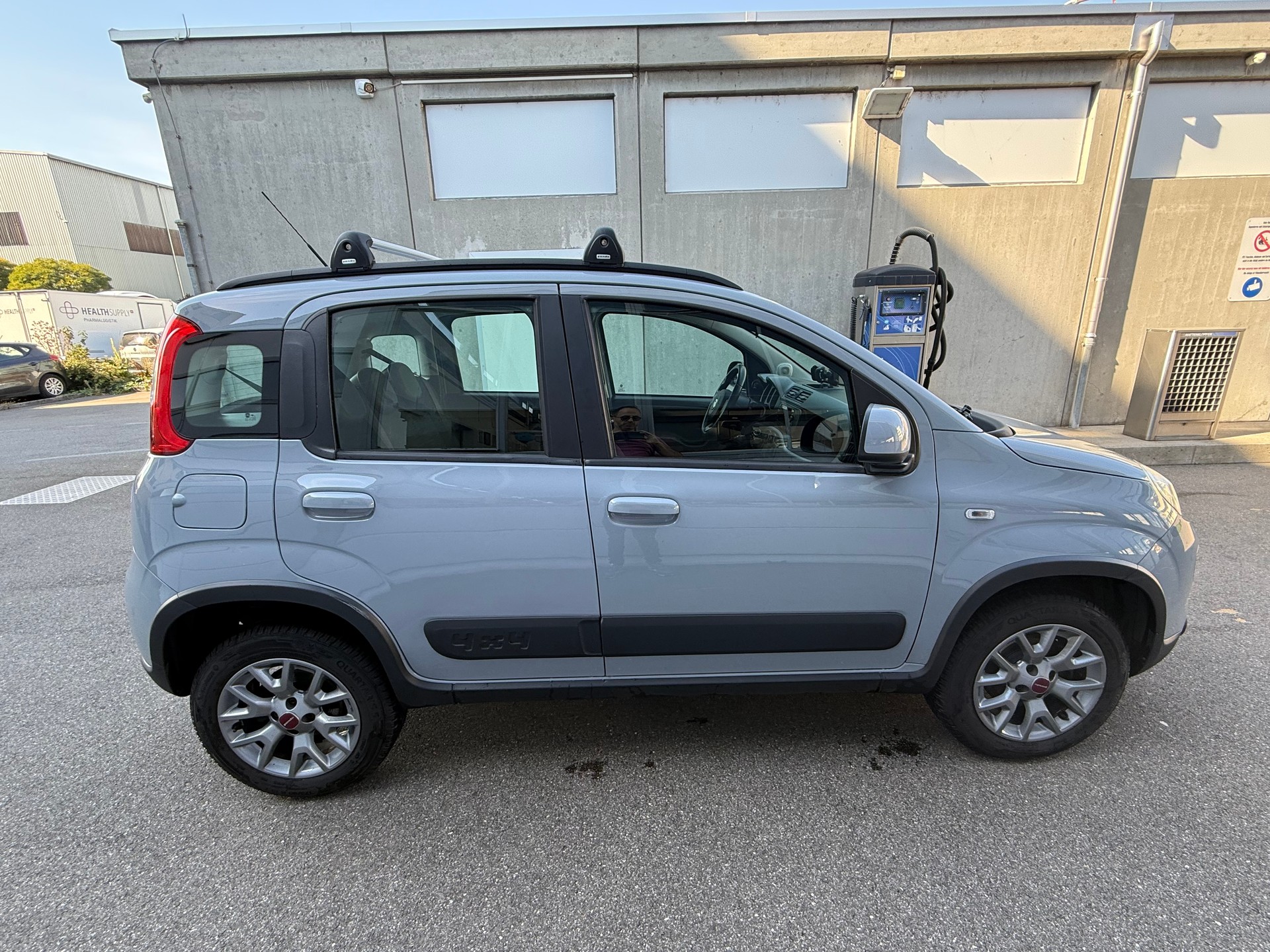 FIAT Panda 0.9 Twinair Turbo Climbing 4x4 *1st. Hand *Frisch Ab MFK *Sitzheizung *Klimaanlage-image-2