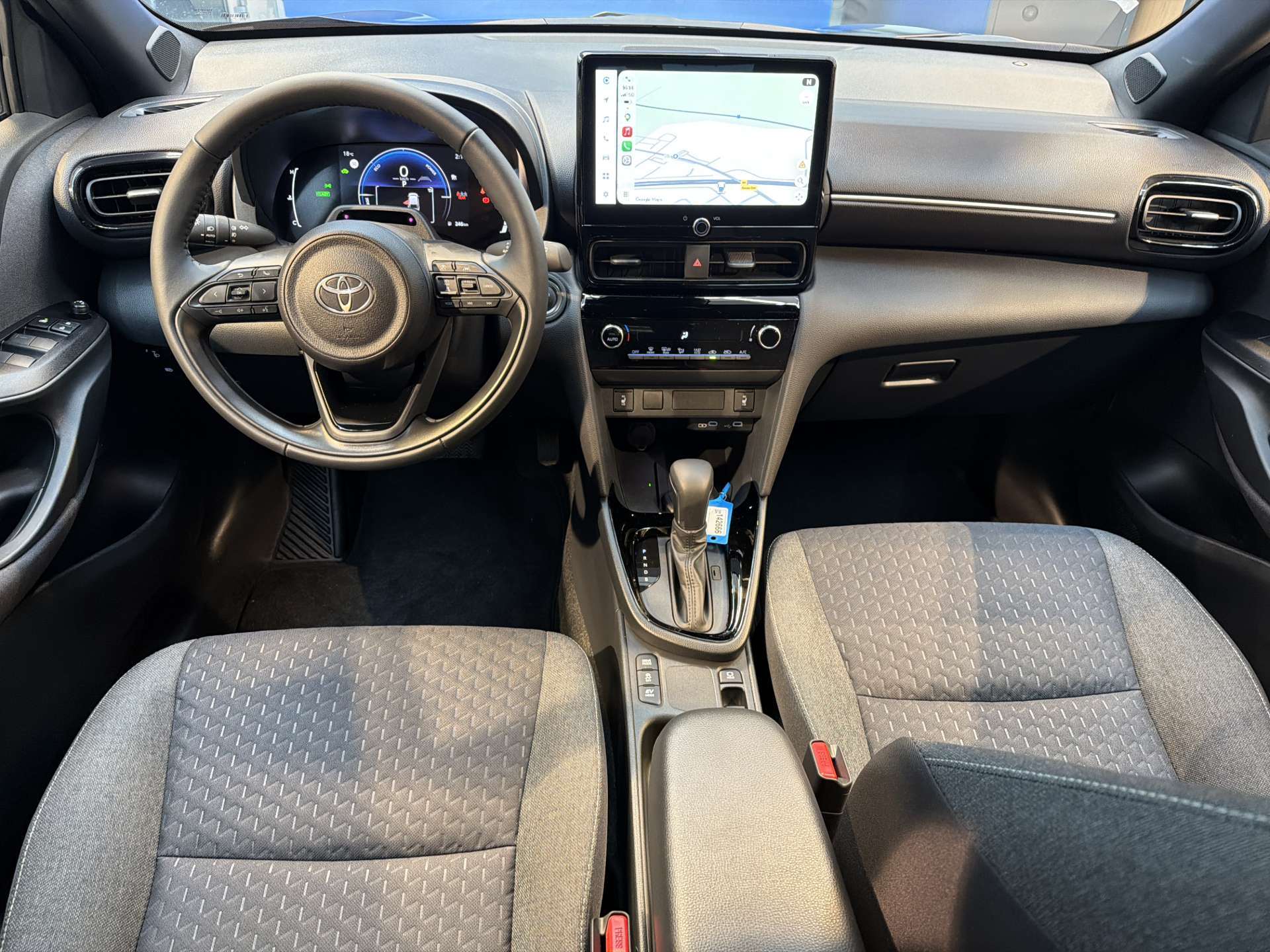TOYOTA Yaris Cross 1.5 Comfort e-CVT Automat-image-14