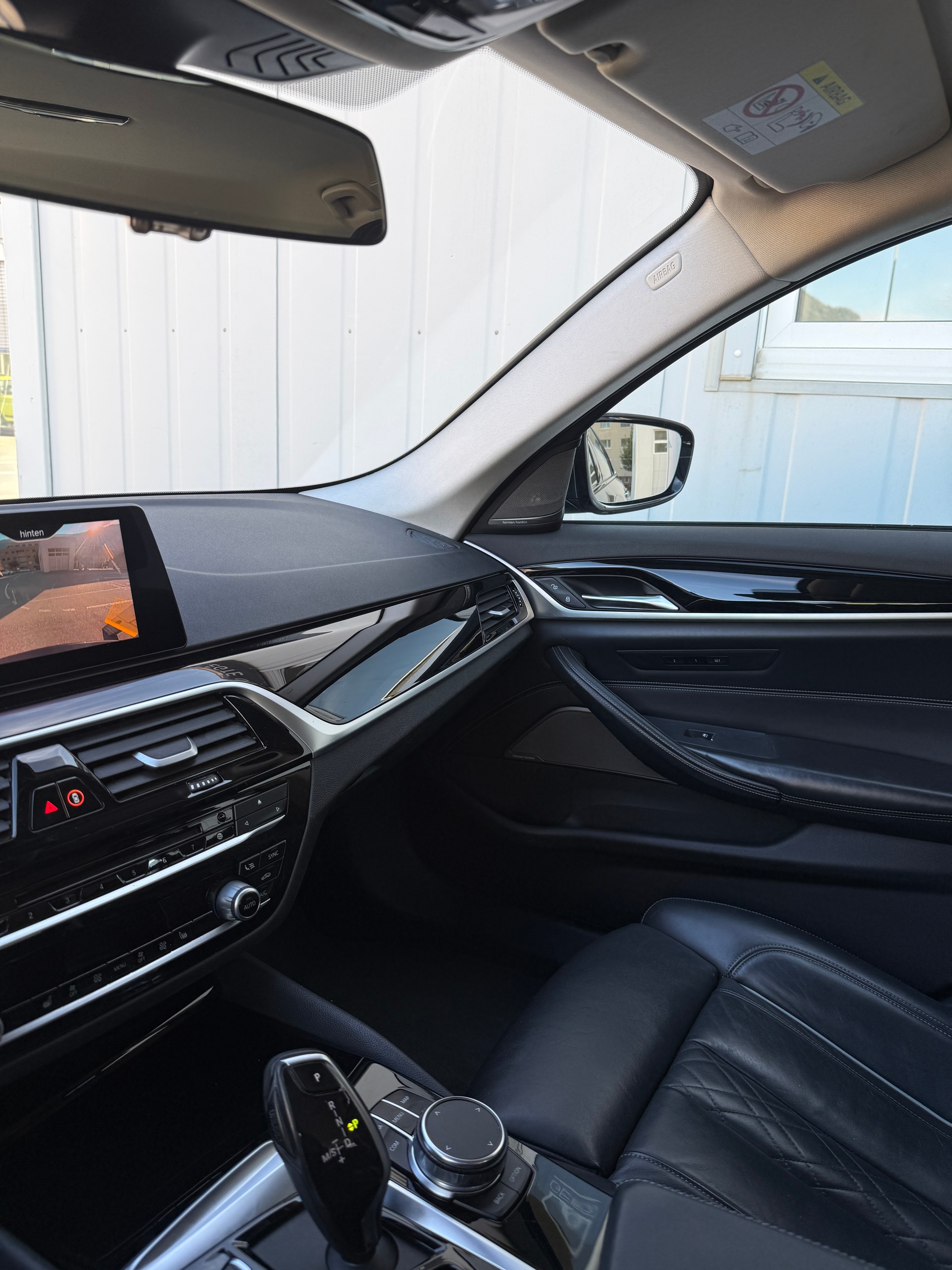 BMW 520d xDrive Touring Sport Line Steptronic-image-19