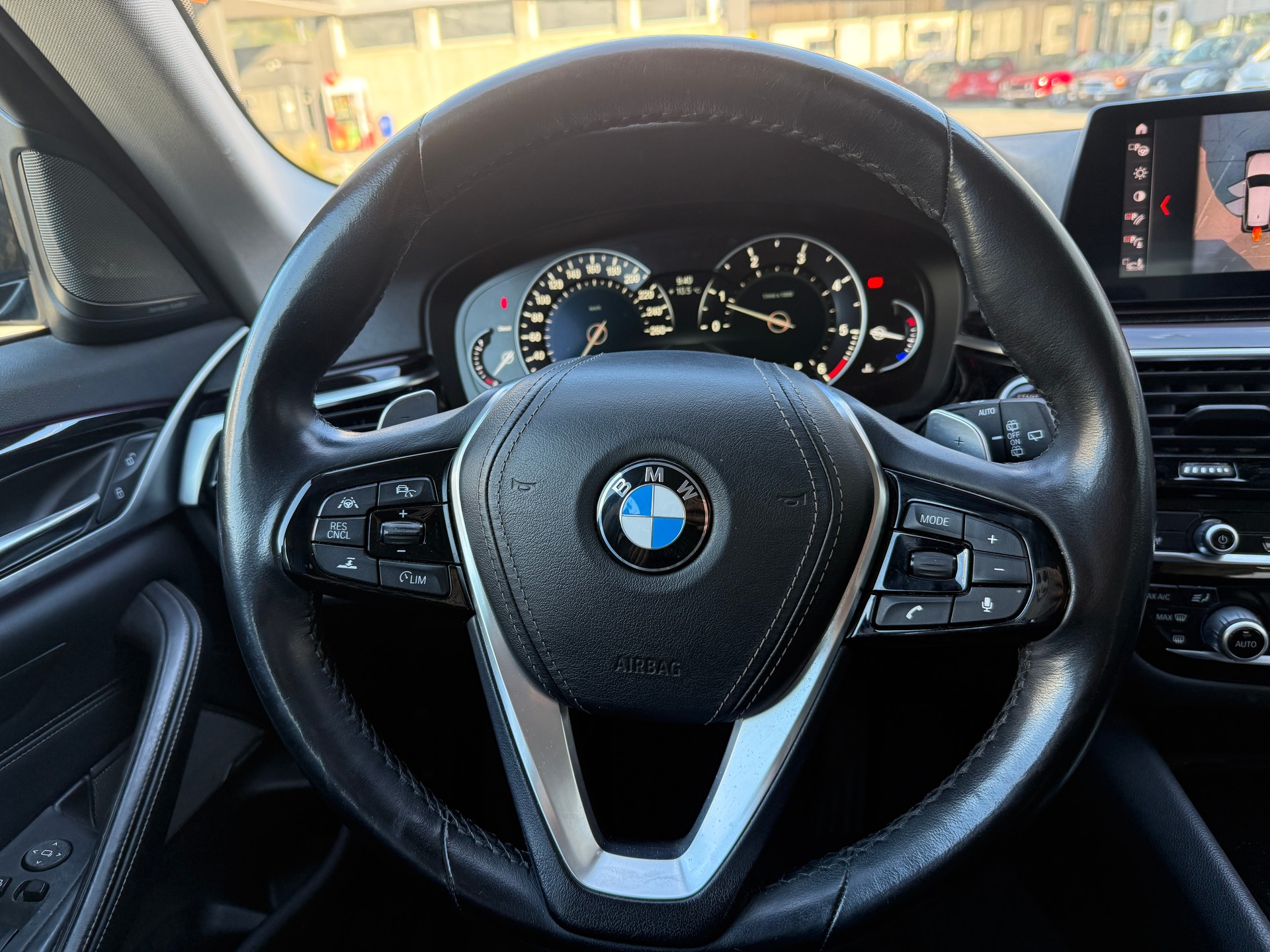 BMW 520d xDrive Touring Sport Line Steptronic-image-16