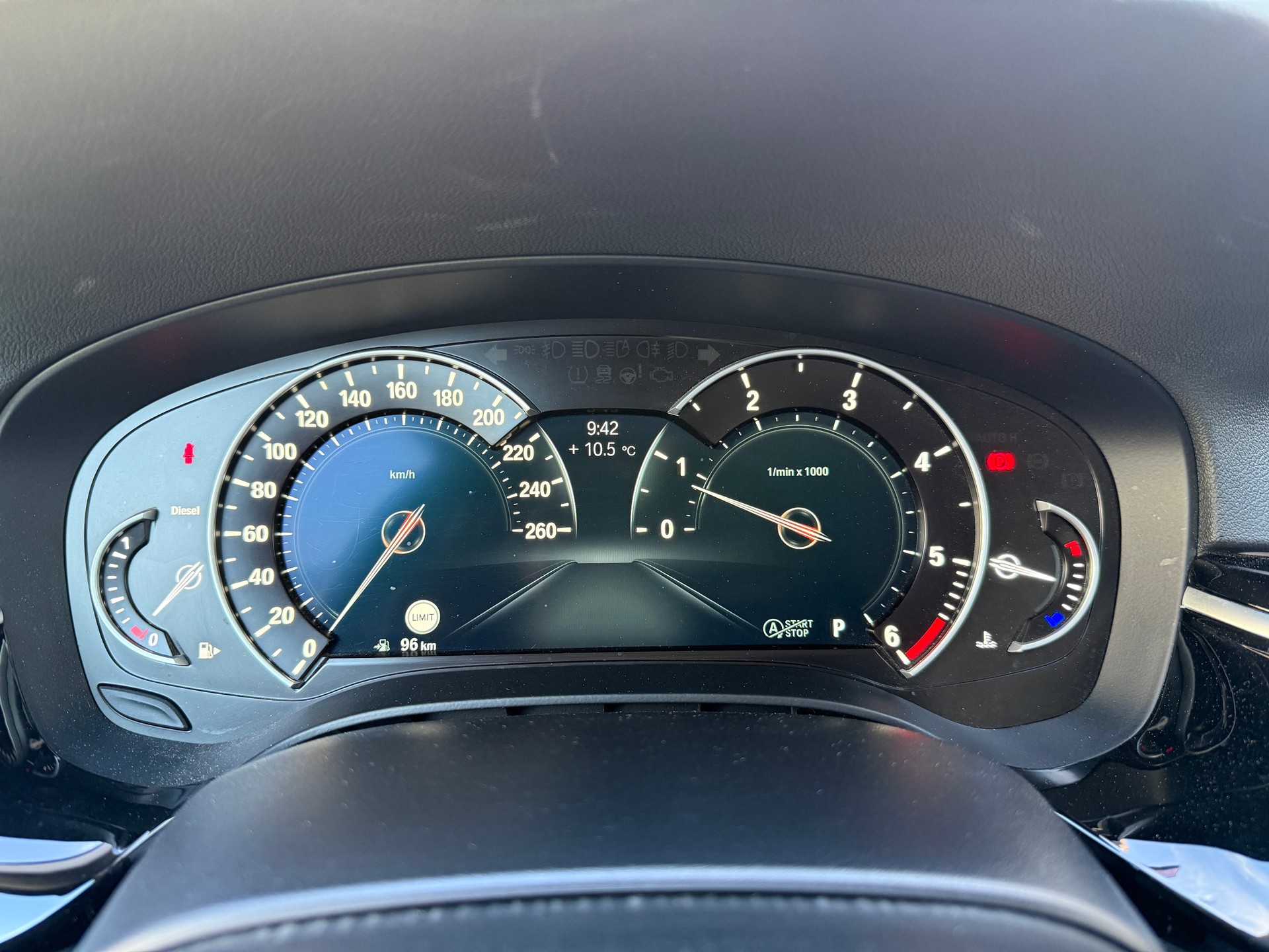 BMW 520d xDrive Touring Sport Line Steptronic-image-23