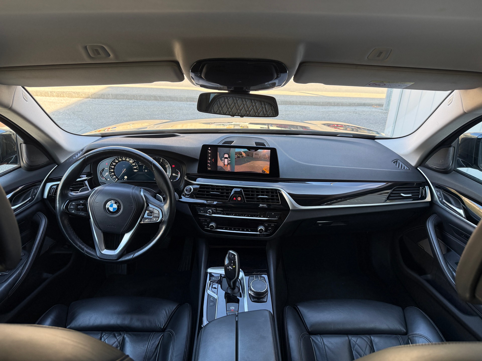 BMW 520d xDrive Touring Sport Line Steptronic-image-15