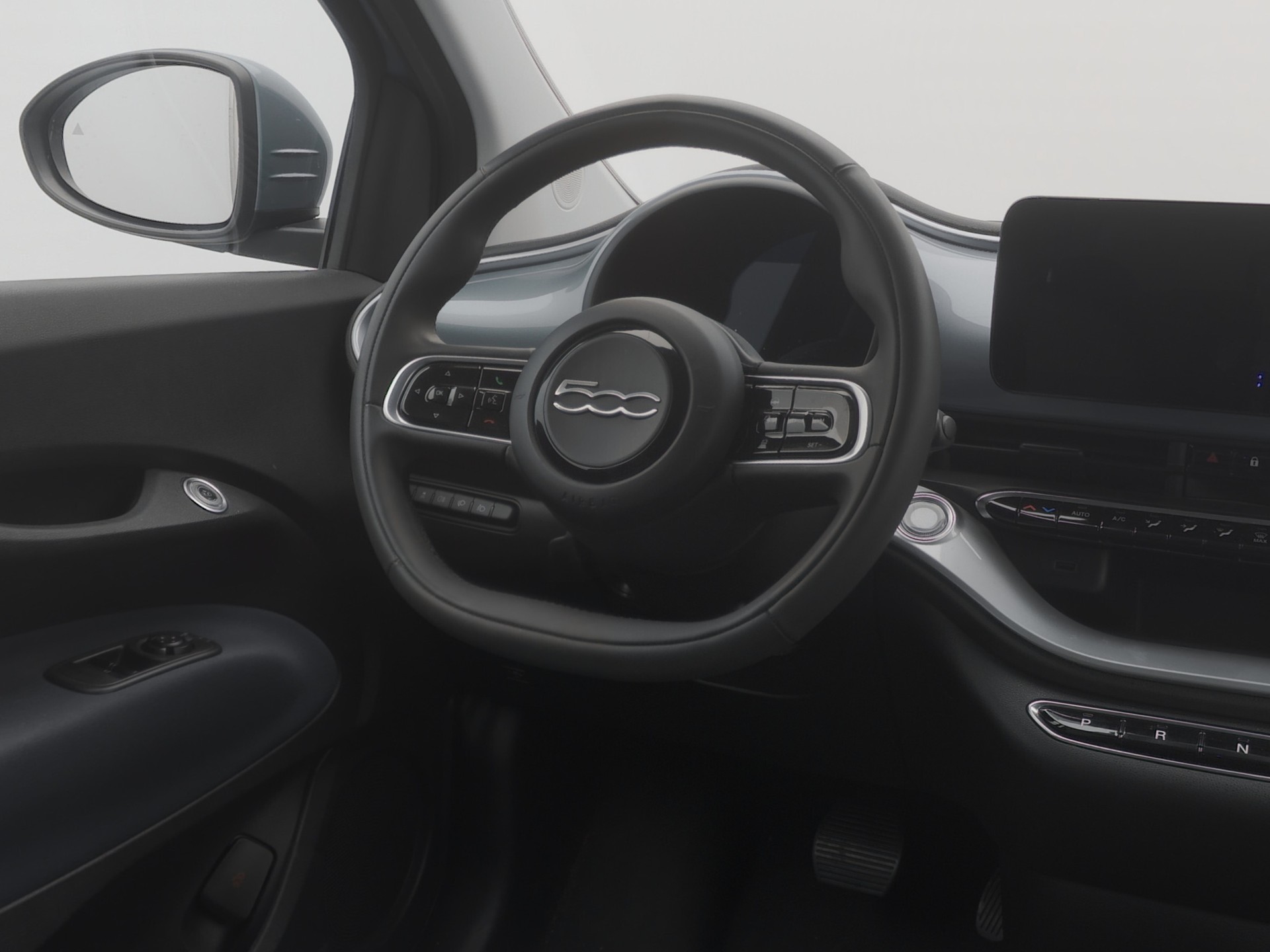 FIAT 500 electric 87 kW Icon-image-6