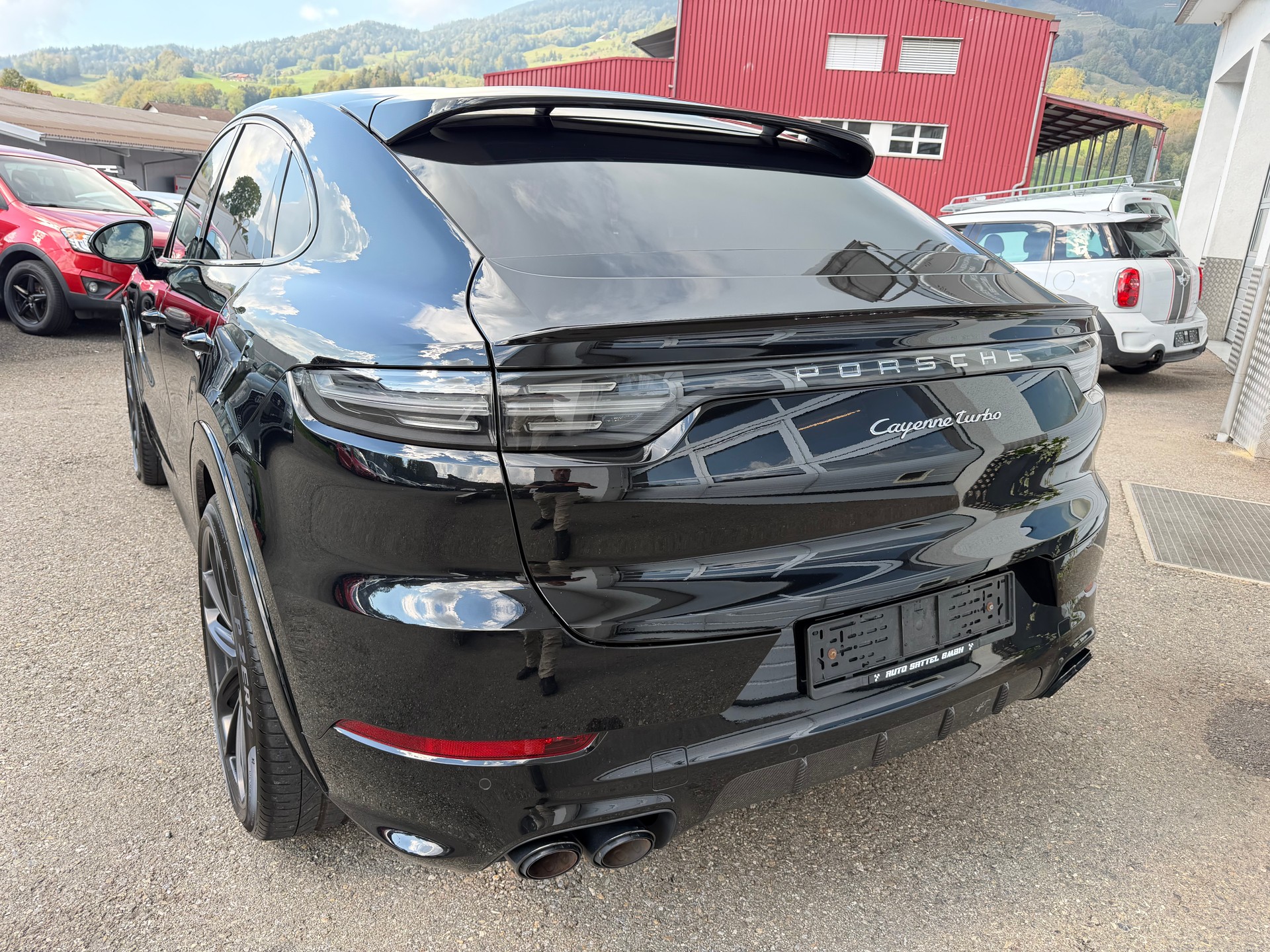 PORSCHE Cayenne Turbo Coupé-image-2