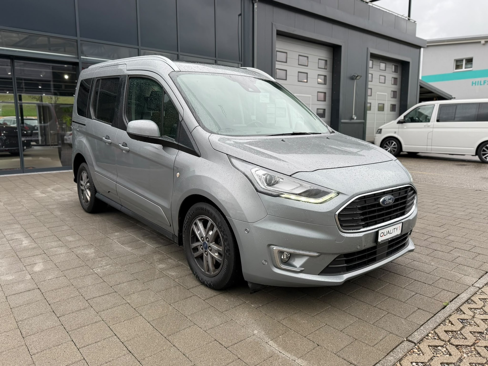 FORD Grand Tourneo Connect 1.5 EcoBlue Titanium Automat-image-1
