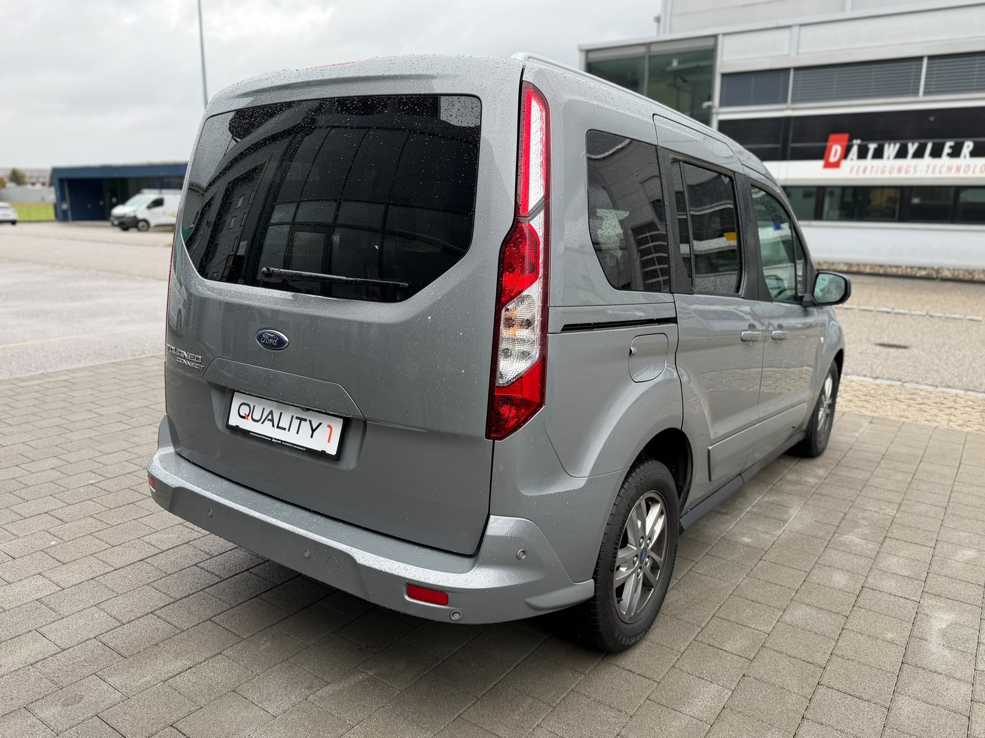 FORD Grand Tourneo Connect 1.5 EcoBlue Titanium Automat-image-7
