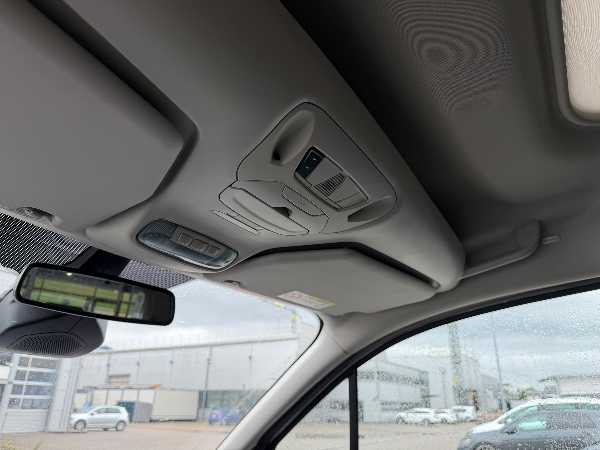 FORD Grand Tourneo Connect 1.5 EcoBlue Titanium Automat-image-18