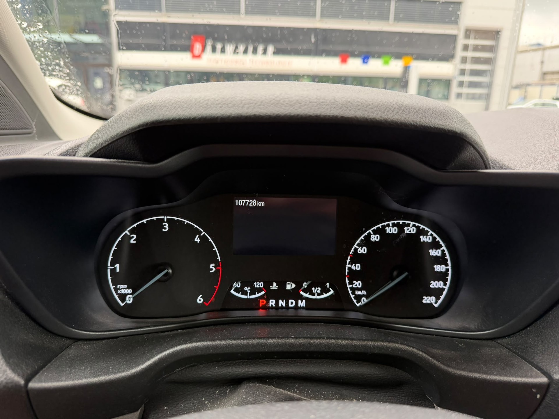 FORD Grand Tourneo Connect 1.5 EcoBlue Titanium Automat-image-11