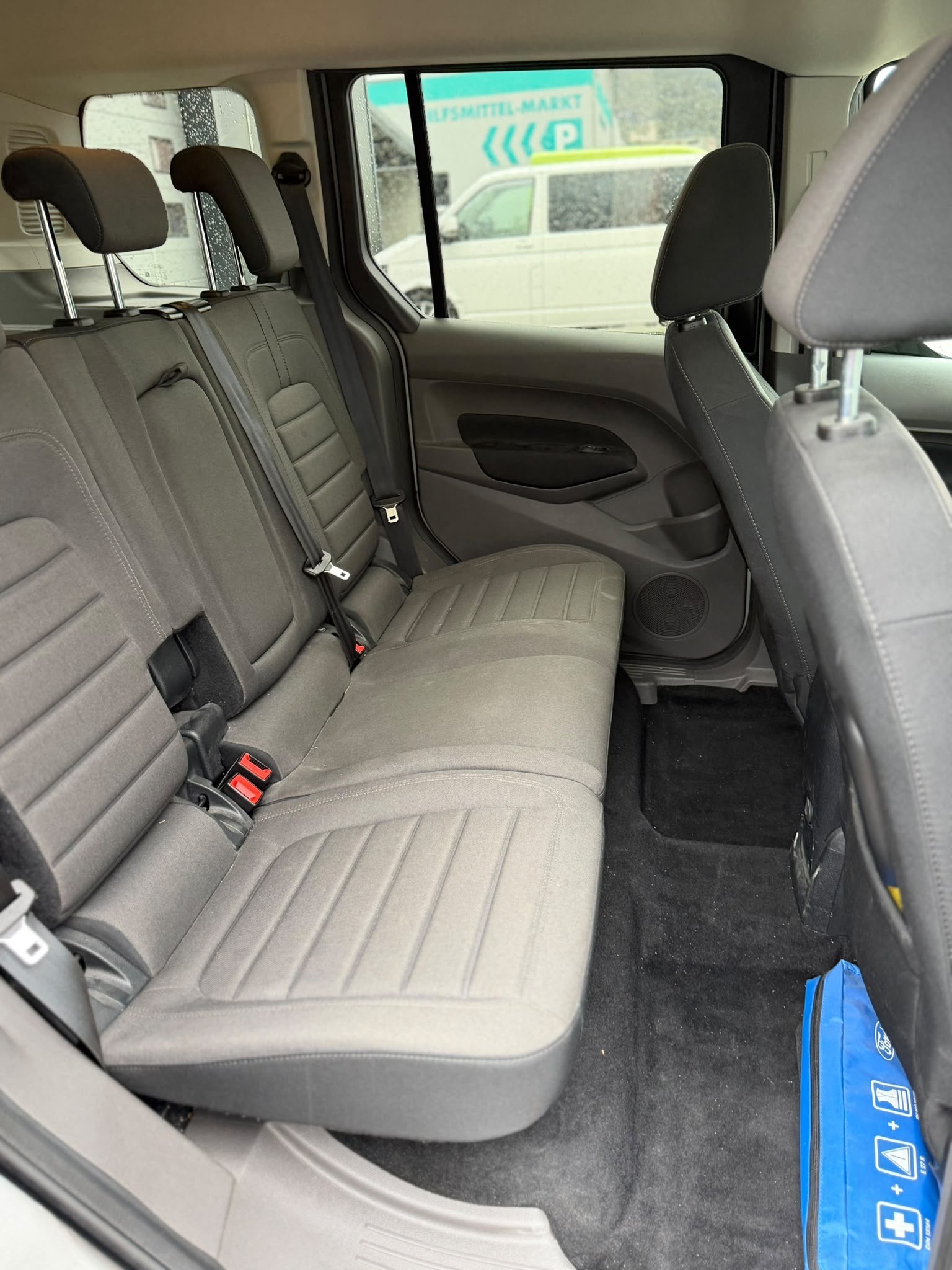 FORD Grand Tourneo Connect 1.5 EcoBlue Titanium Automat-image-15