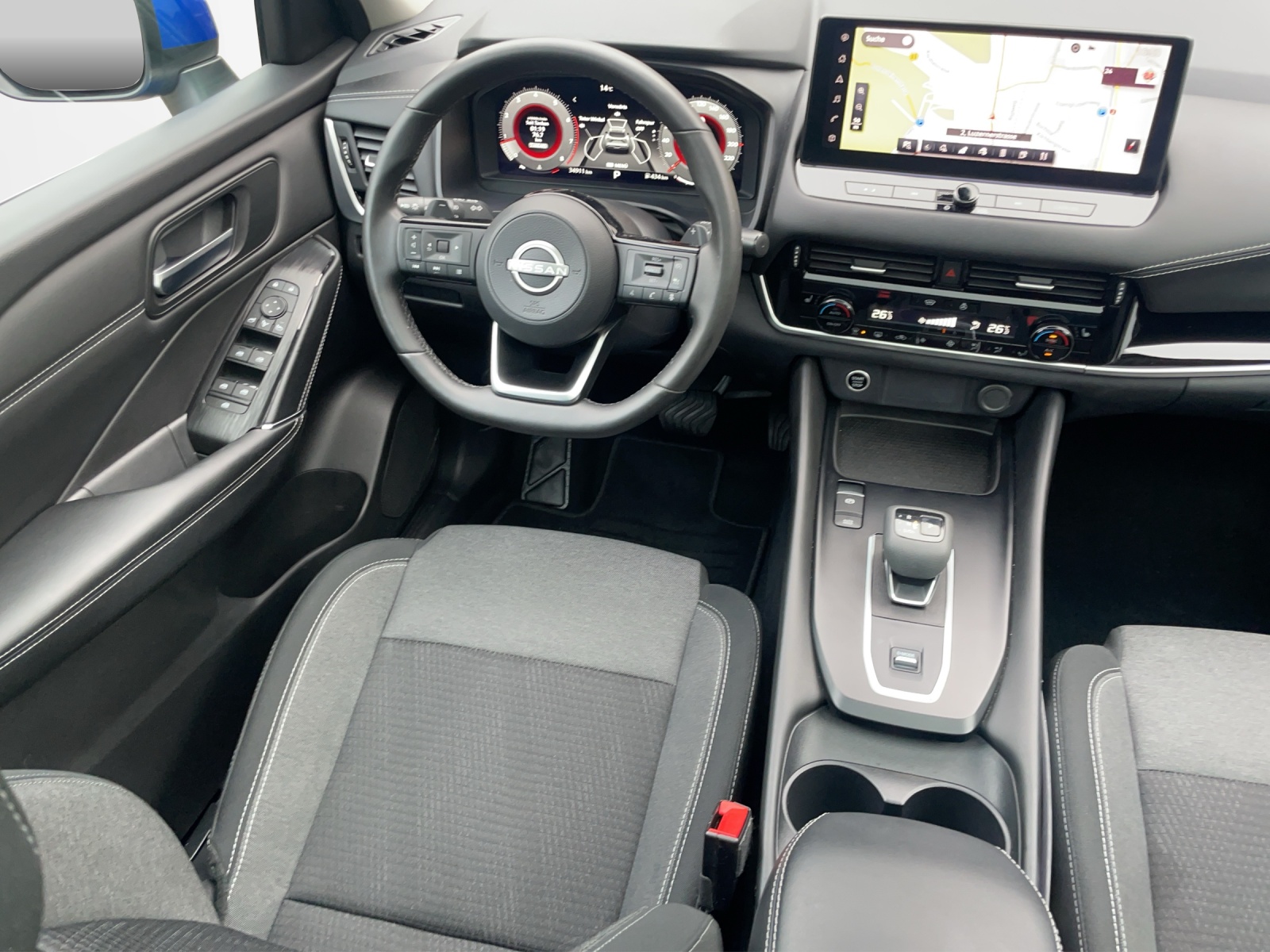 NISSAN Qashqai 1.3 DIG-T 158 N-Connecta-image-12