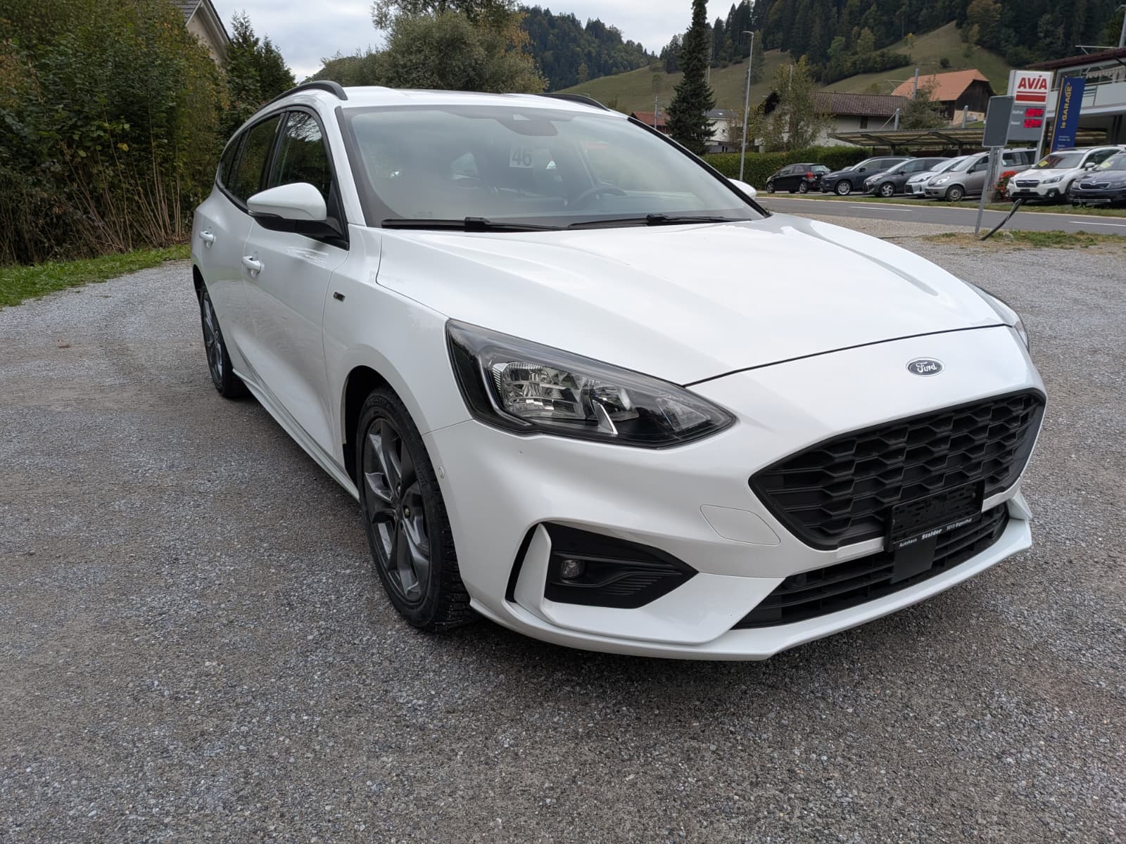 FORD Focus 1.0 SCTi Titanium-image-1