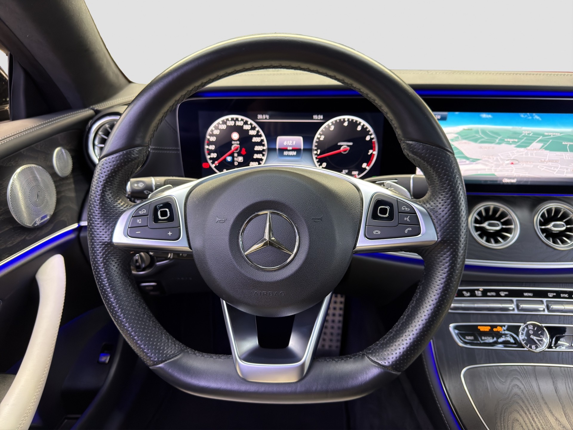 MERCEDES-BENZ E 400 Coupé AMG Line 4 Matic 9G-Tronic-image-14