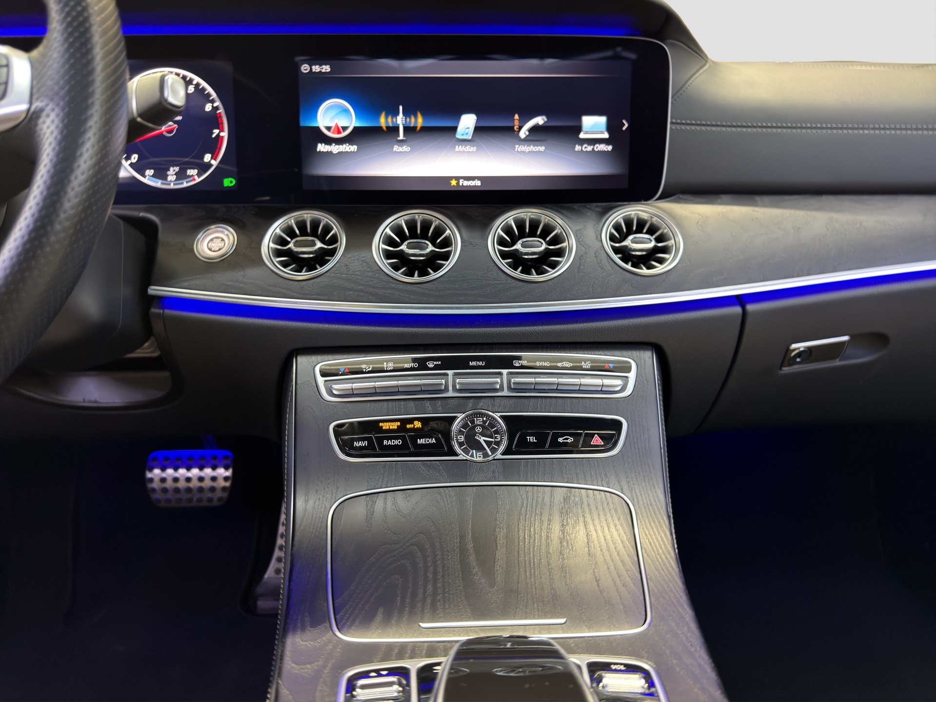 MERCEDES-BENZ E 400 Coupé AMG Line 4 Matic 9G-Tronic-image-17