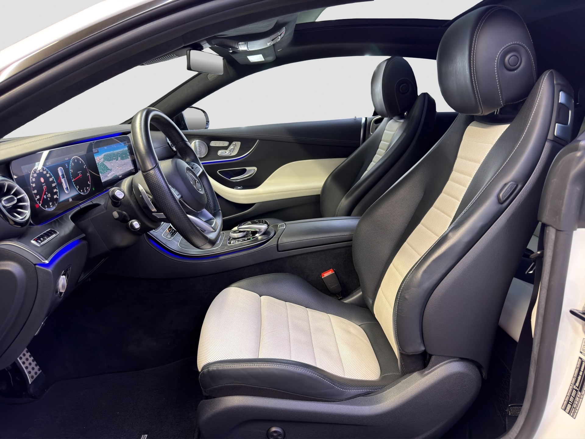 MERCEDES-BENZ E 400 Coupé AMG Line 4 Matic 9G-Tronic-image-8