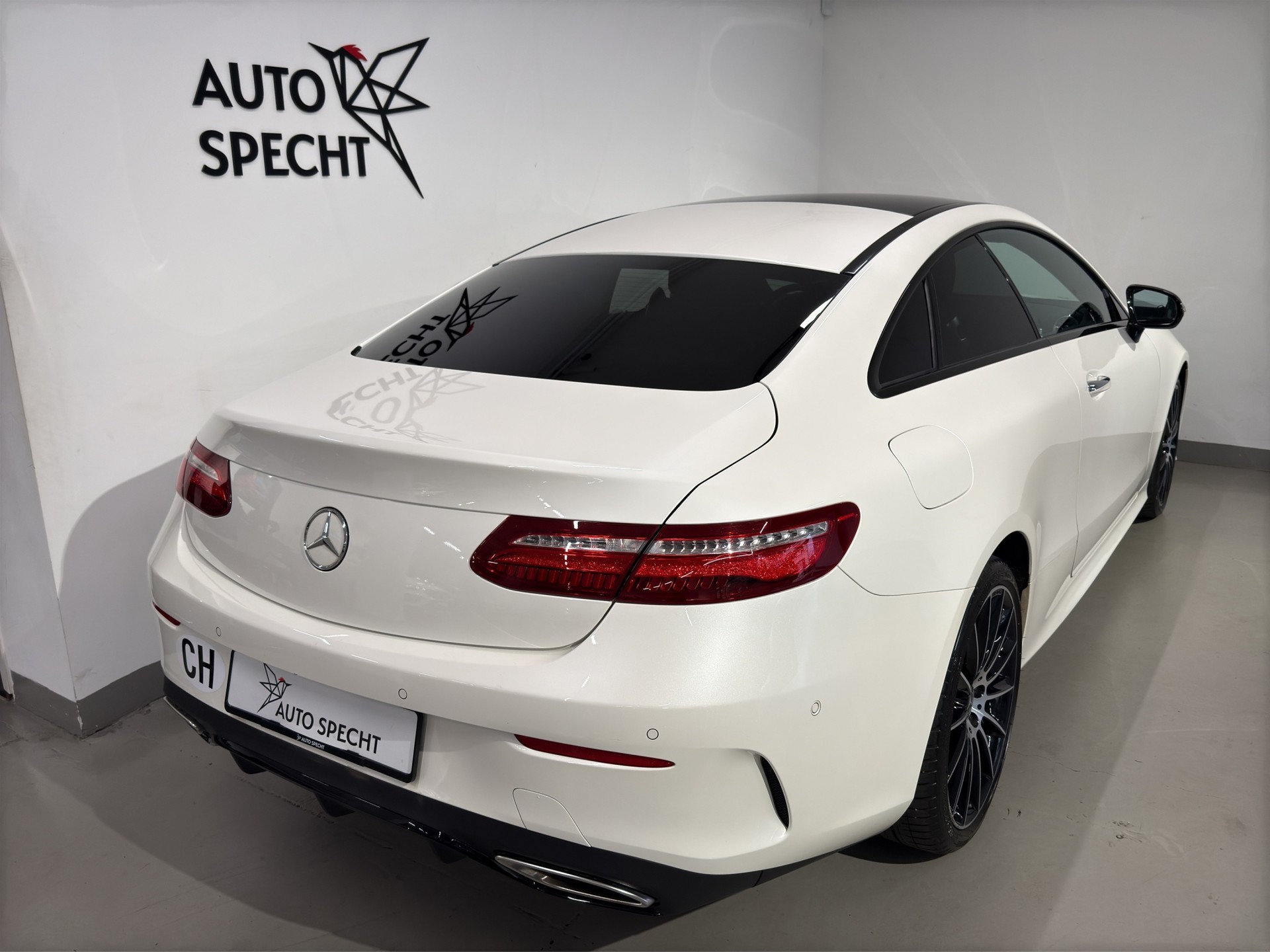 MERCEDES-BENZ E 400 Coupé AMG Line 4 Matic 9G-Tronic-image-4