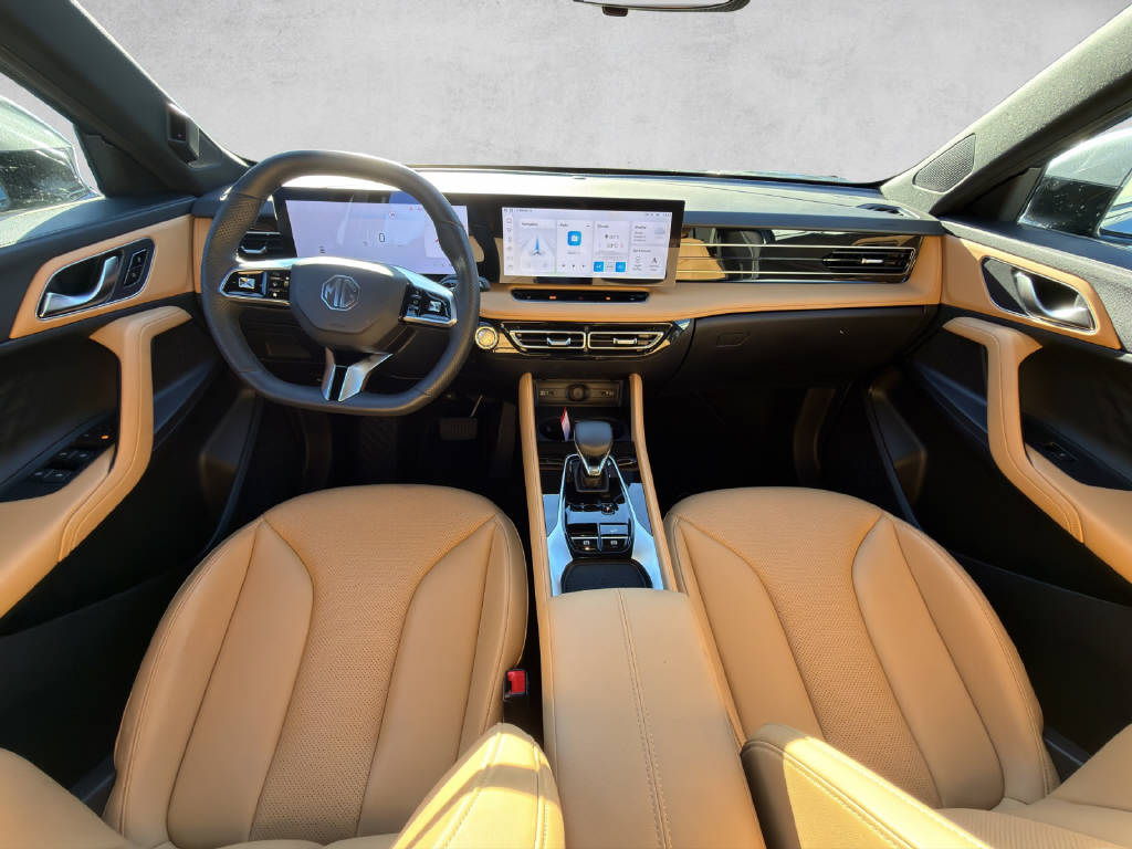 MG HS 1.5 Hybrid Luxury-image-8