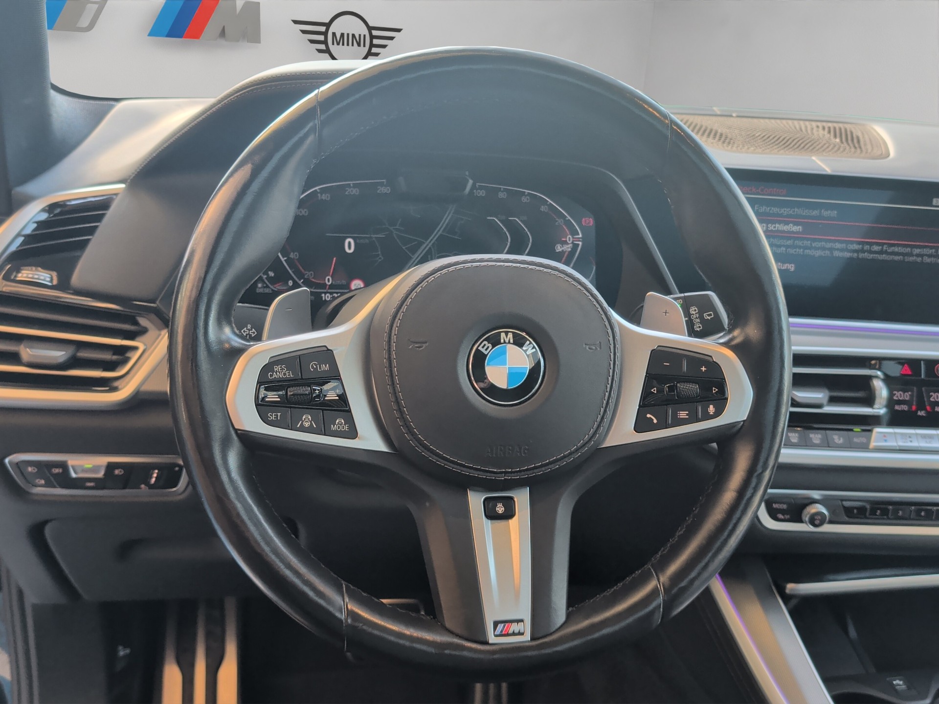 BMW X5 xDrive 48V 40d M Sport Steptronic-image-13