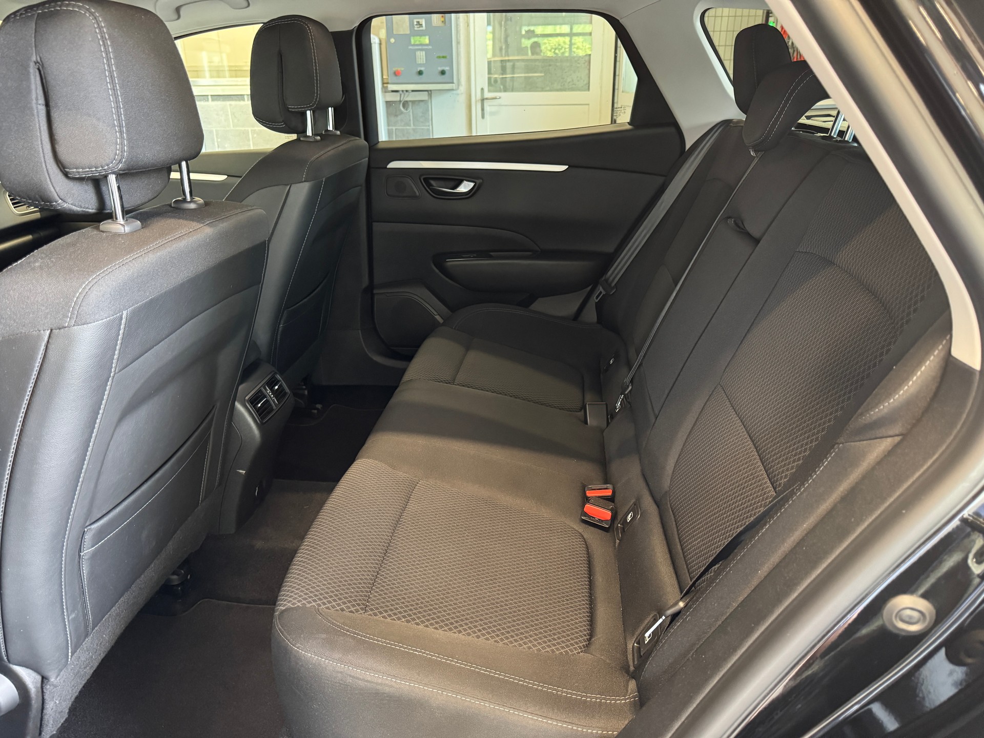 RENAULT 2.0 Blue dCi Zen EDC-image-3