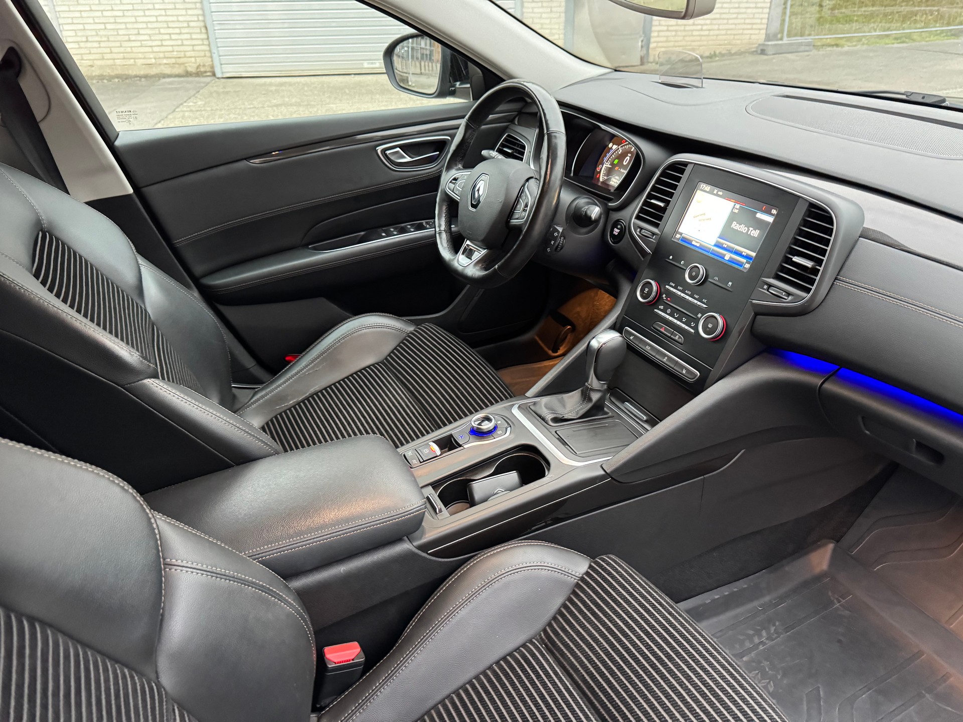 RENAULT Talisman Grandtour 1.6 dCi Intens EDC-image-11