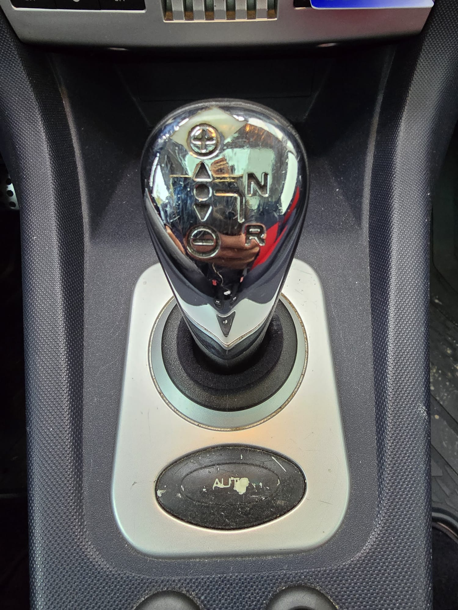 PEUGEOT 1007 1.6 Sport(y) 2-Tronic-image-14
