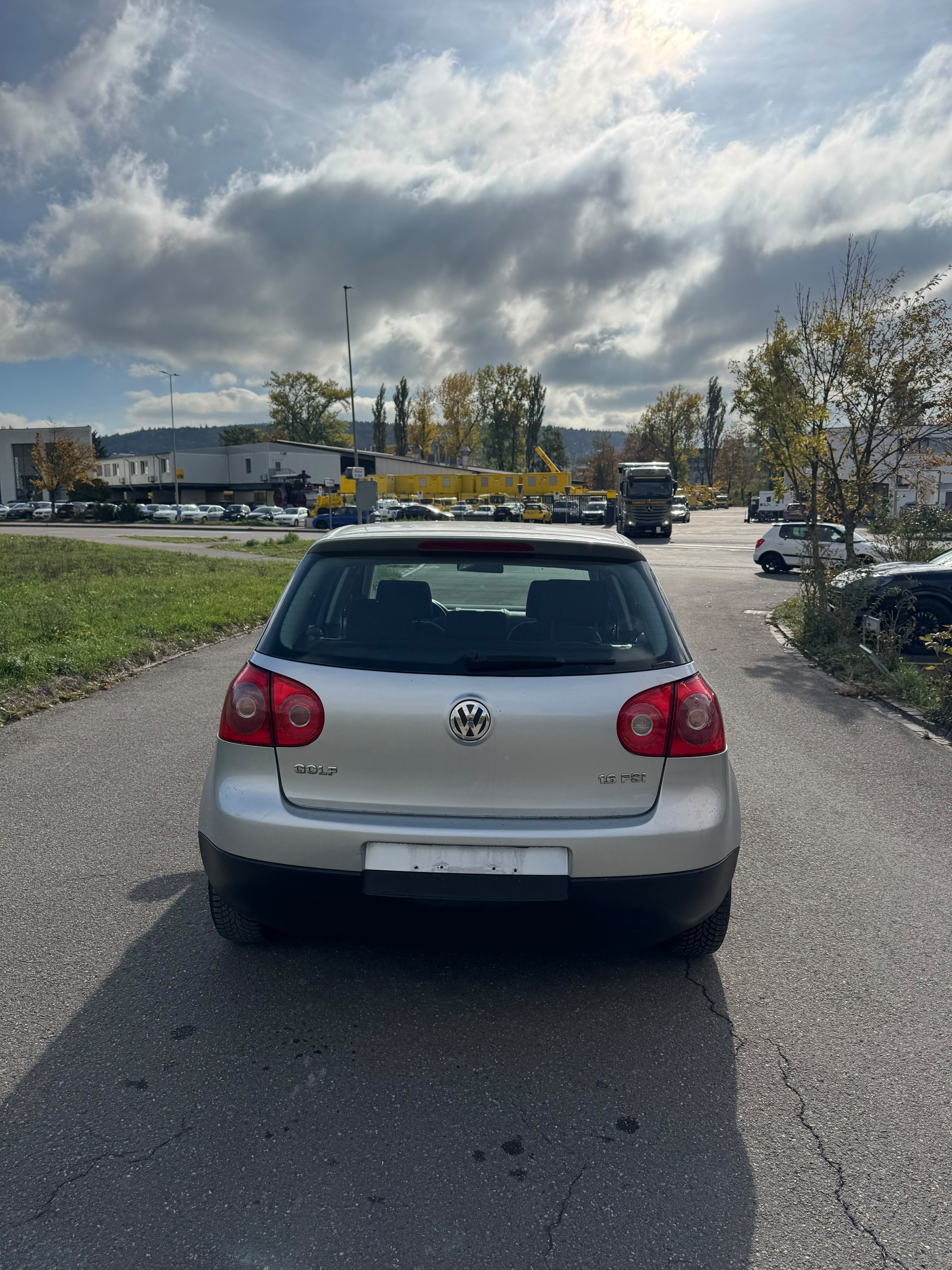VW Golf 1.6 FSI Comfortline Mit Frisch MFK und Service-image-6