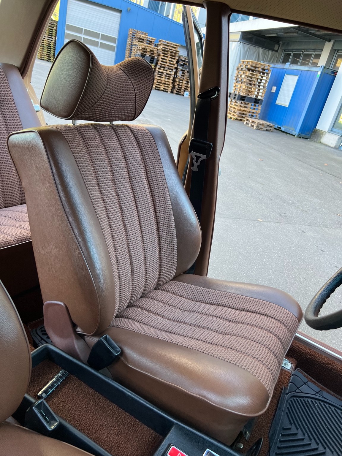 MERCEDES-BENZ 250-image-5