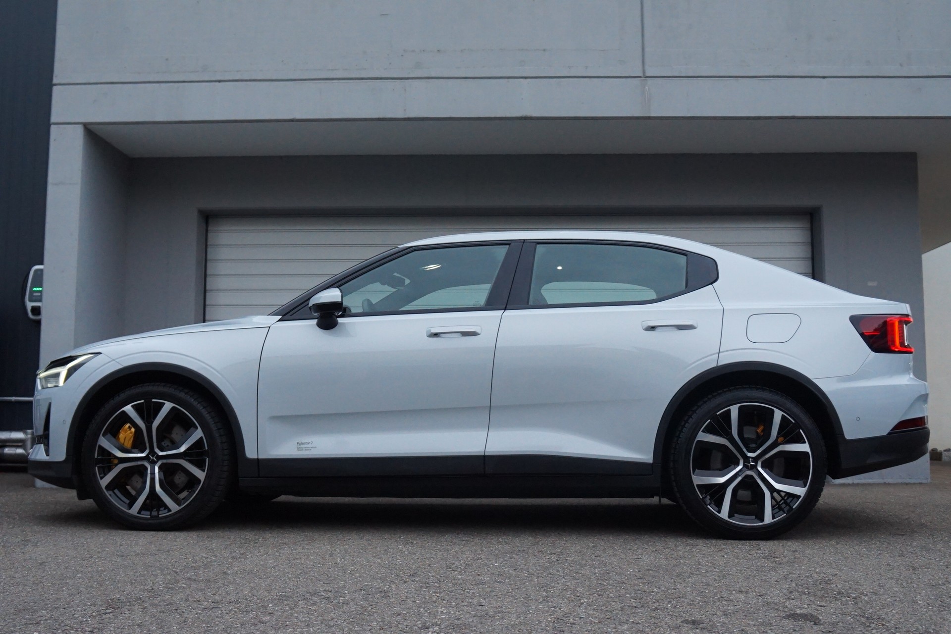 POLESTAR Polestar 2 Long Range Dual 78 kWh - PERFORMANCE PAKET - GARANTE BIS 09.2029-showroom-element-2